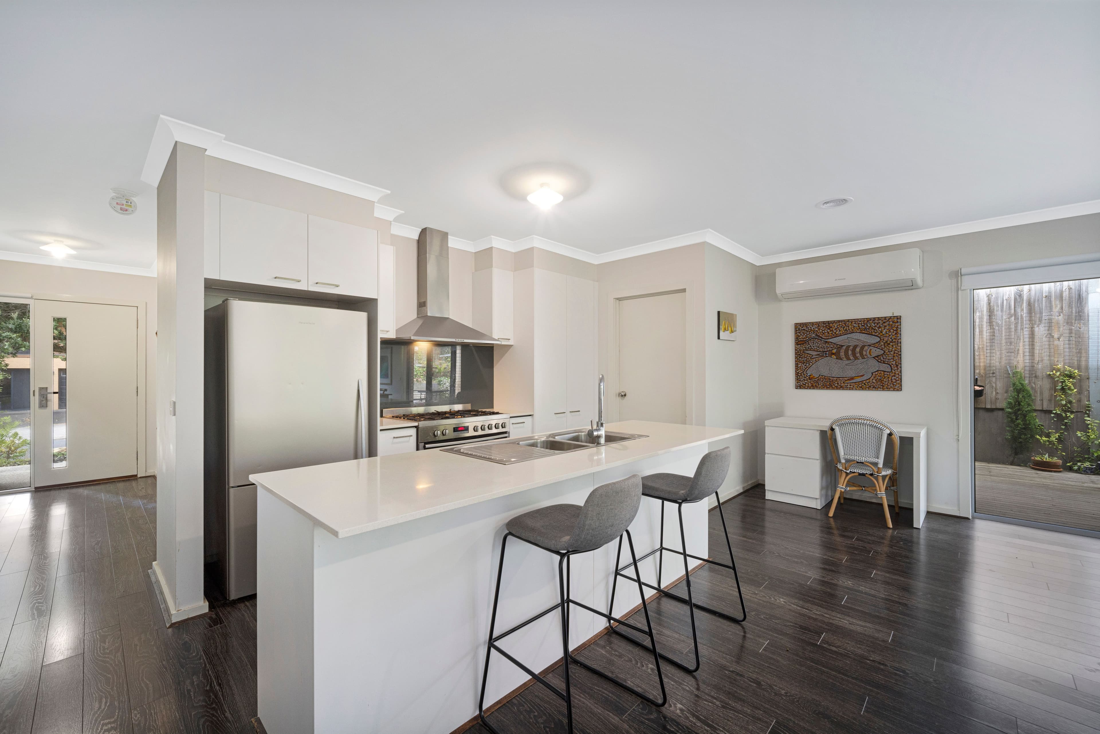 11 Elizabeth Street, Warrnambool VIC 3280, Warrnambool - Thumbnail 4