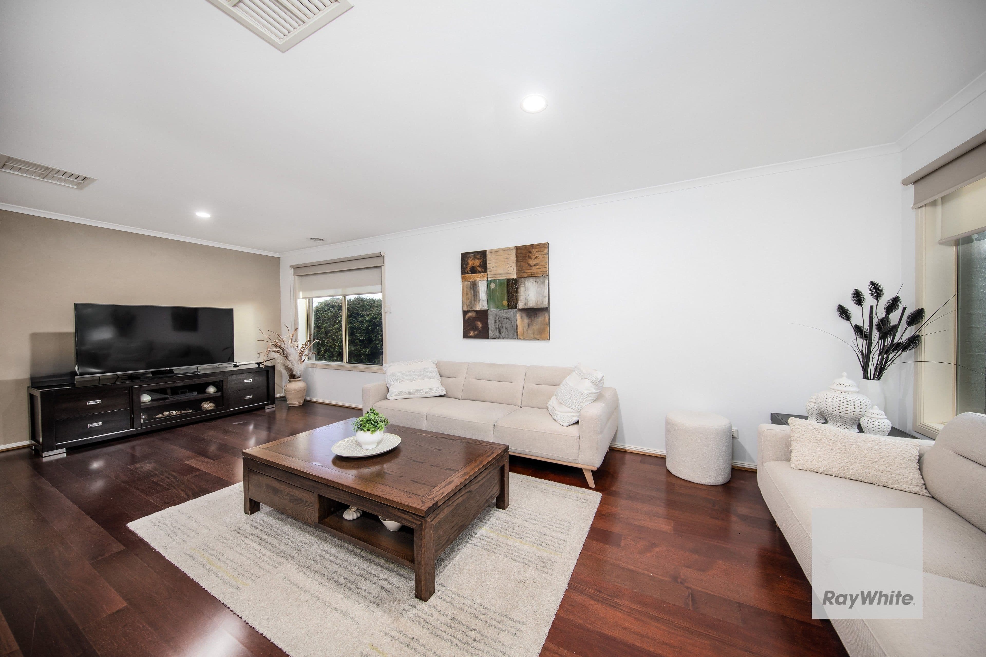 33 Nepean Way, Taylors Hill VIC 3037, Taylors Hill - Thumbnail 3