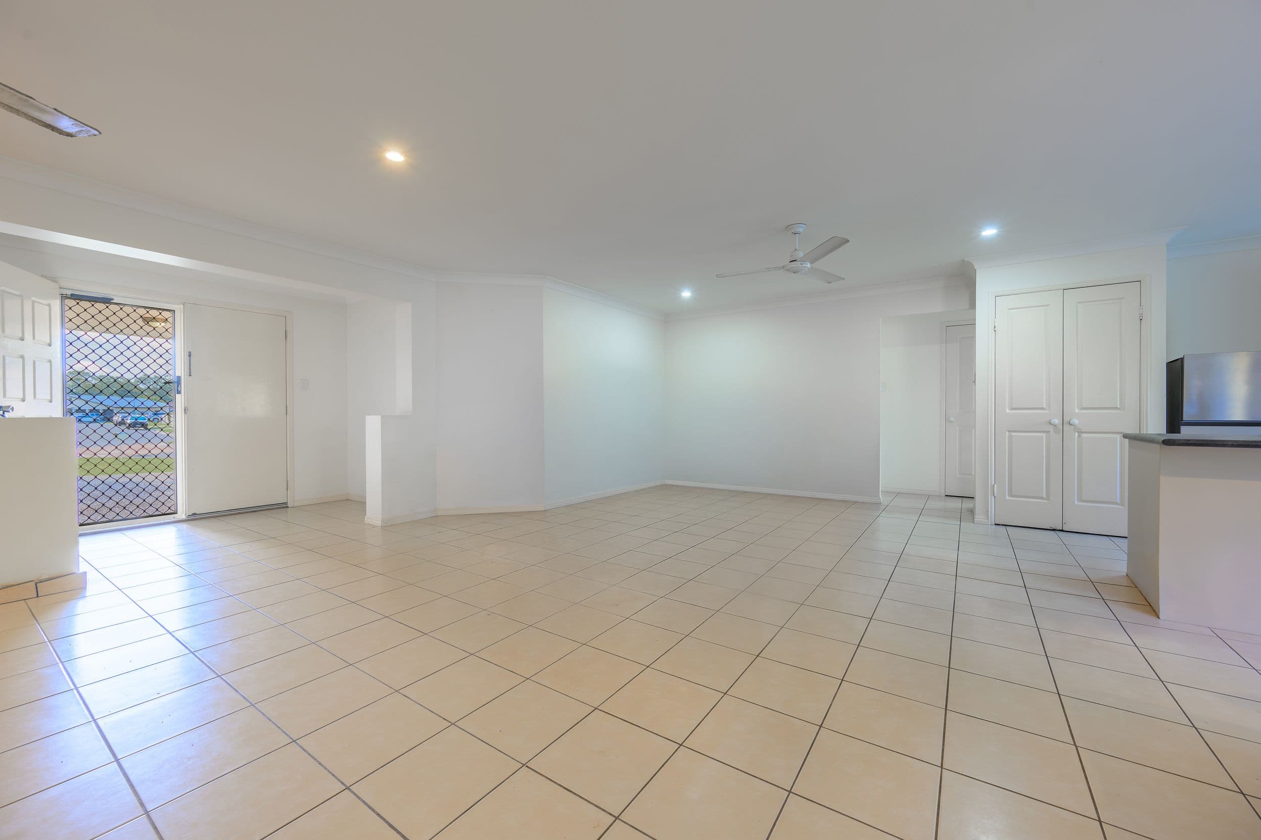 2 Parkview Court, Kin Kora QLD 4680, Kin Kora - Thumbnail 3