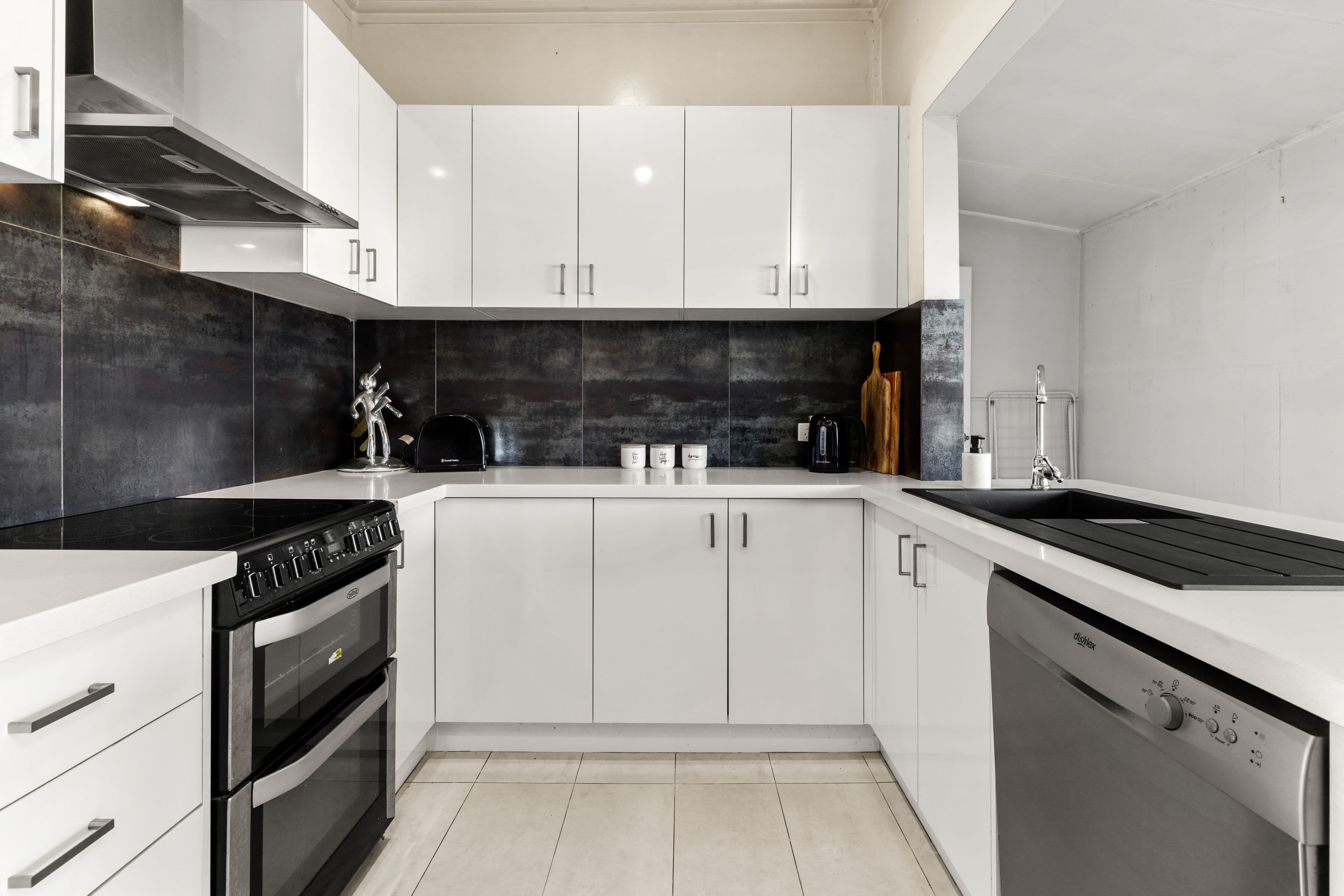 113 Victoria Street, Goulburn NSW 2580, Goulburn - Thumbnail 2