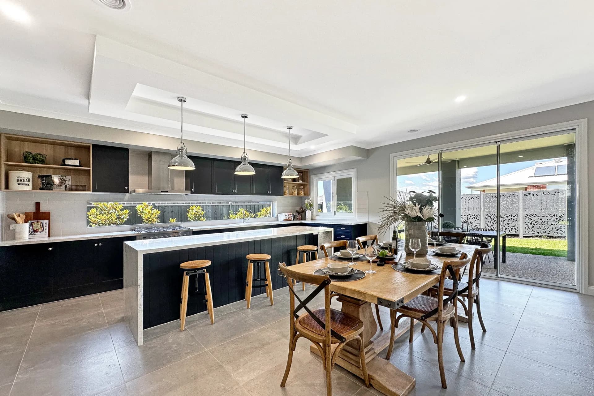 28 Longview Road, Warragul, VIC, Warragul - Thumbnail 5