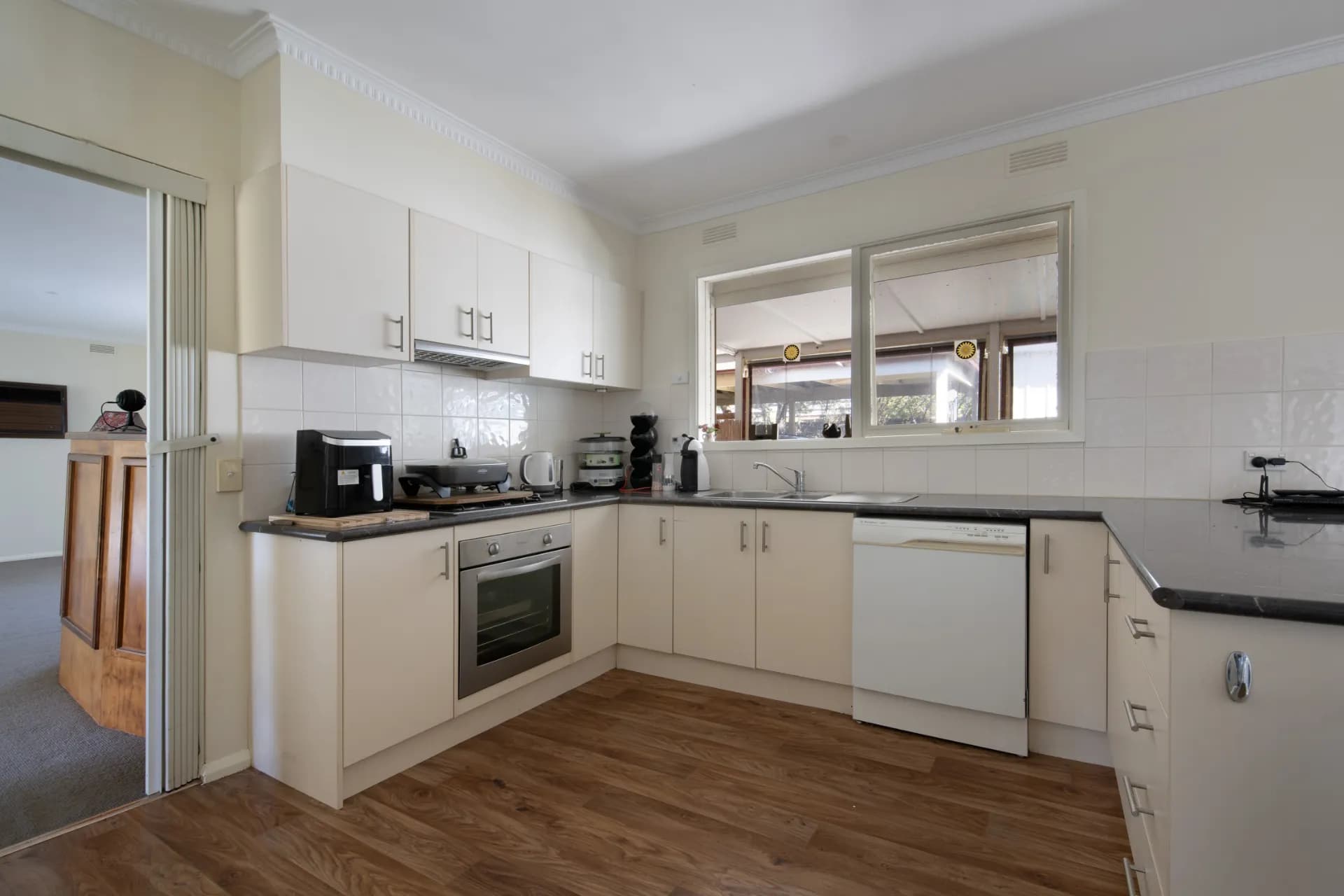 28 Saint Street, Castlemaine, VIC, Castlemaine - Thumbnail 4