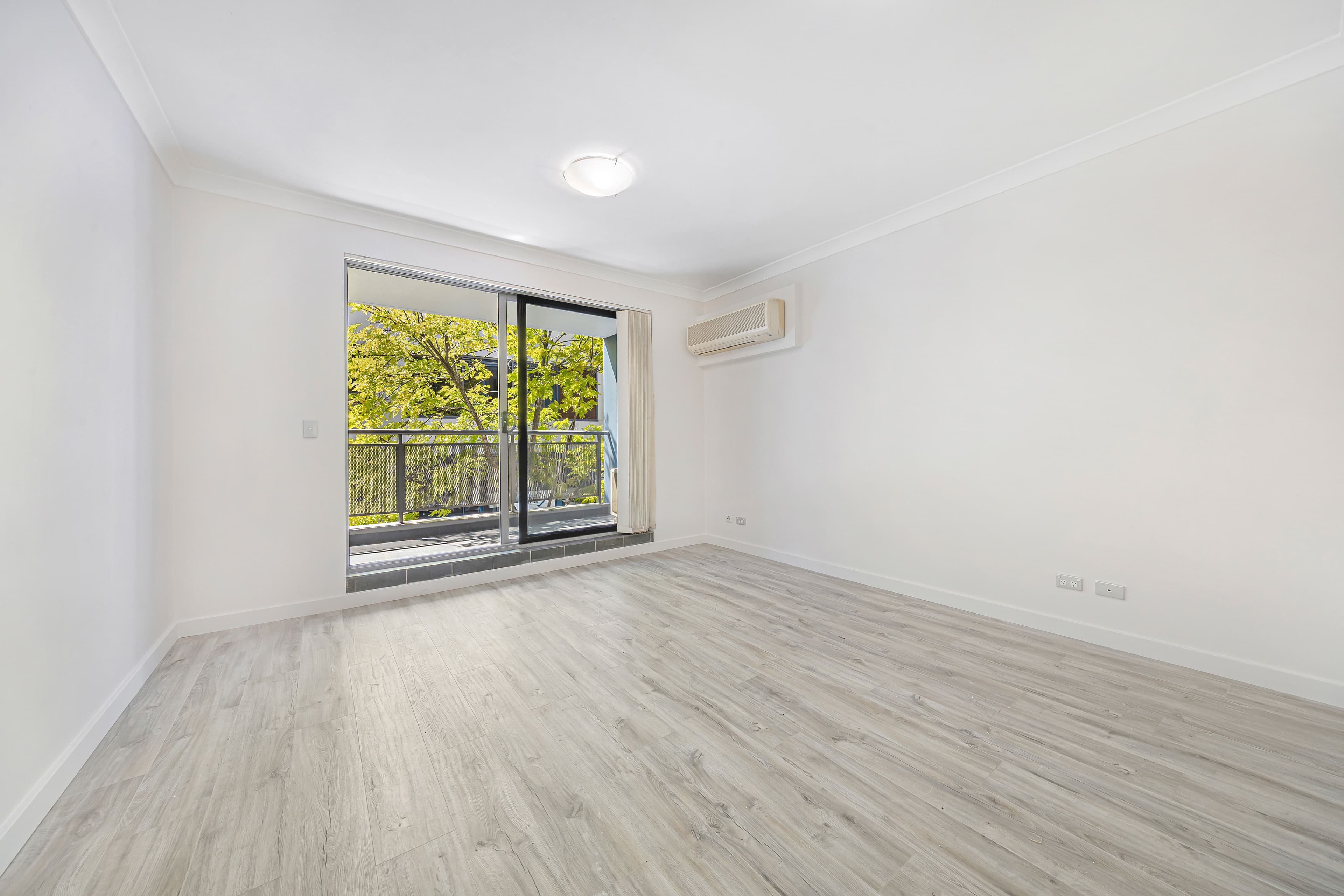 8 Renwick Street, Redfern NSW 2016, Redfern - Thumbnail 3