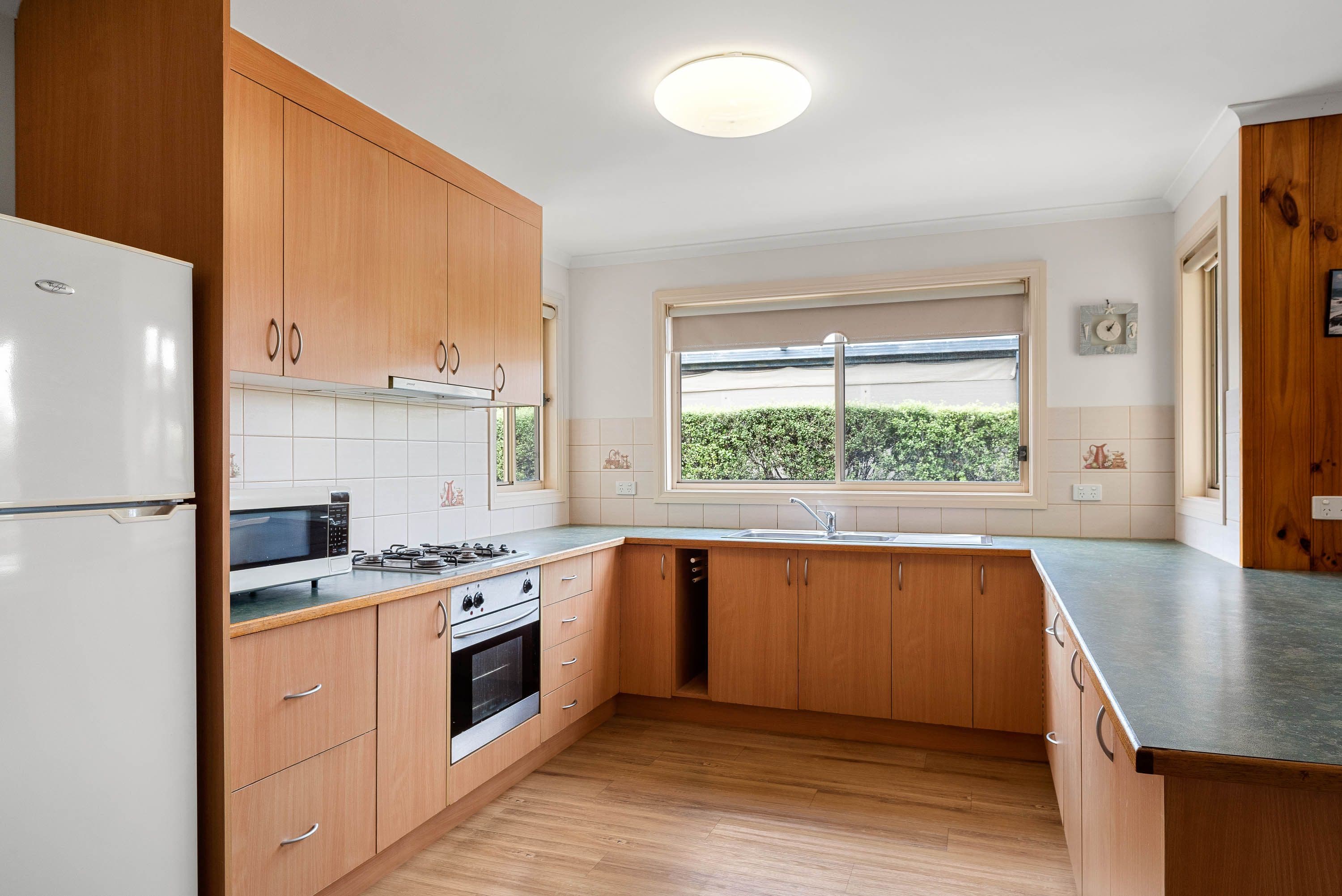 13 St Georges Road, Cowes VIC 3922, Cowes - Thumbnail 3