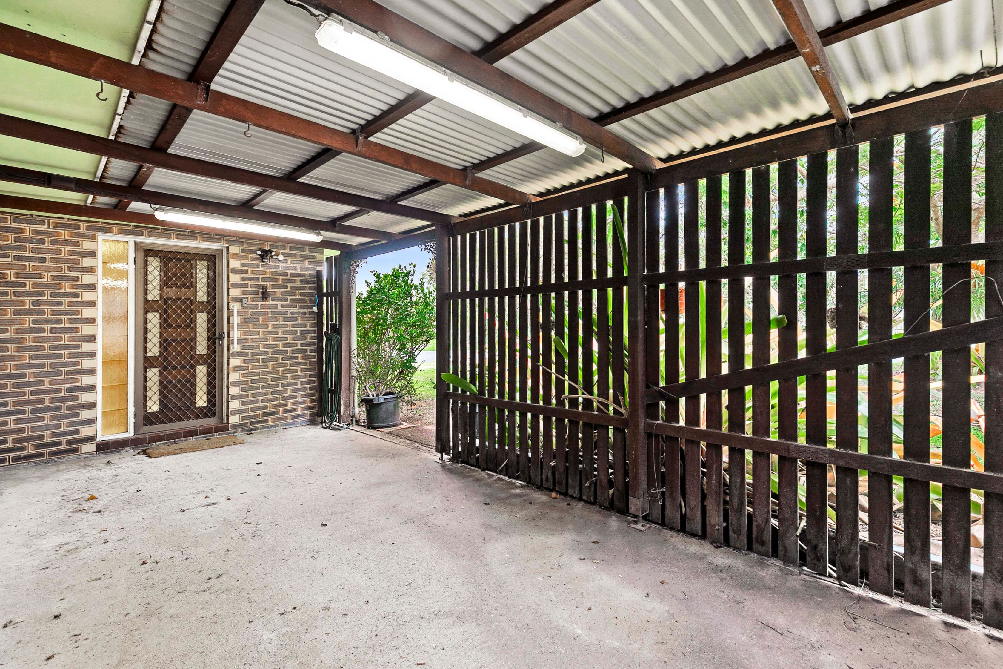 89 Hammond Street, Urangan QLD 4655, Urangan - Thumbnail 2