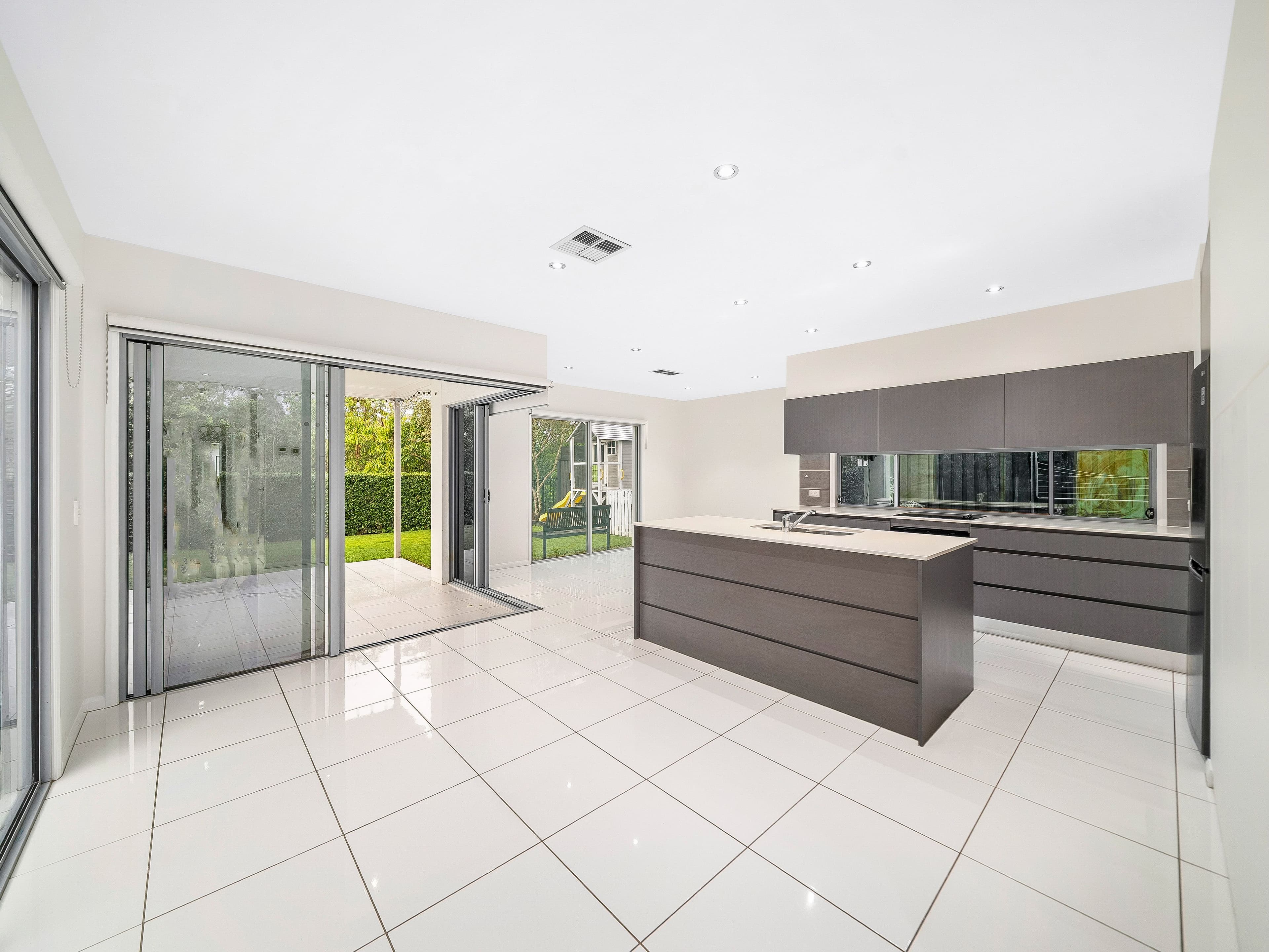 56 Birkdale Circuit, North Lakes QLD 4509, North Lakes - Thumbnail 6