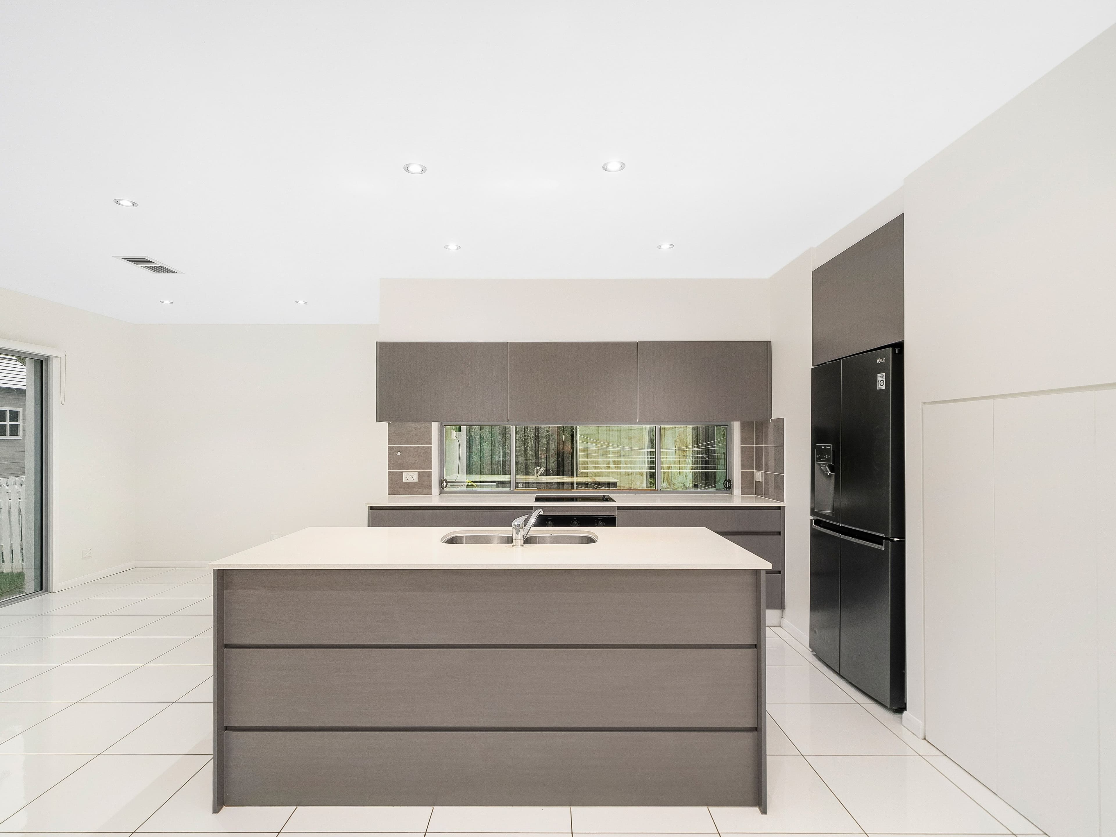 56 Birkdale Circuit, North Lakes QLD 4509, North Lakes - Thumbnail 7