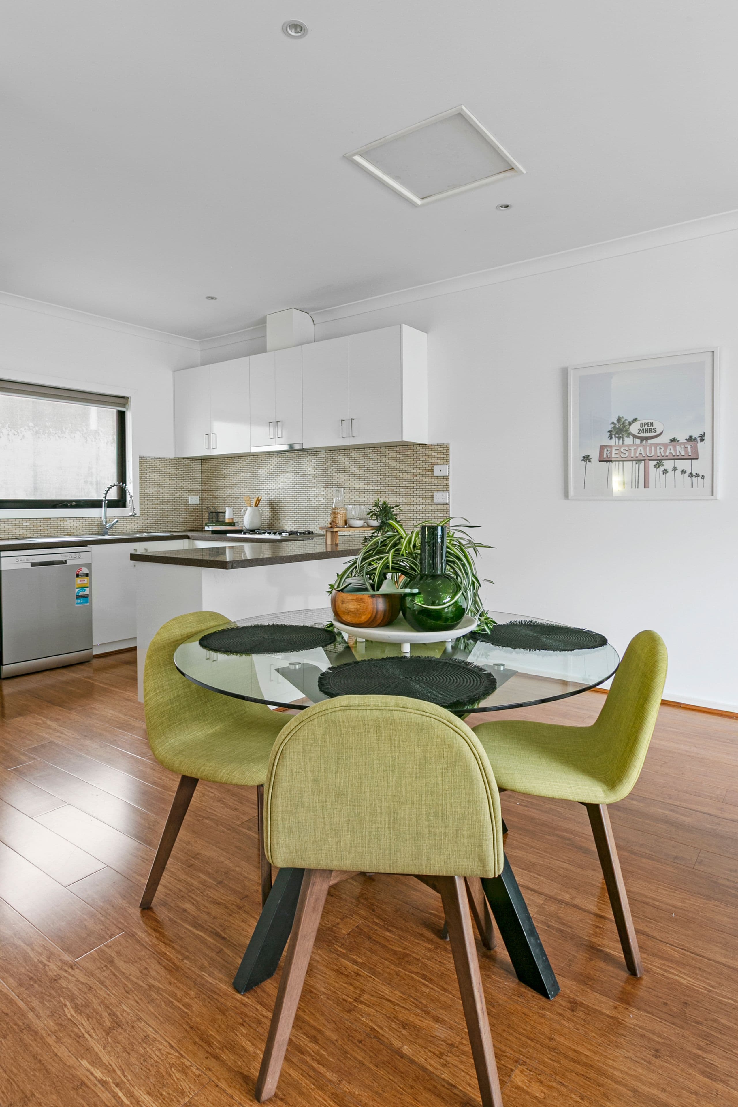 101 Raglan Street, Preston VIC 3072, Preston - Thumbnail 4