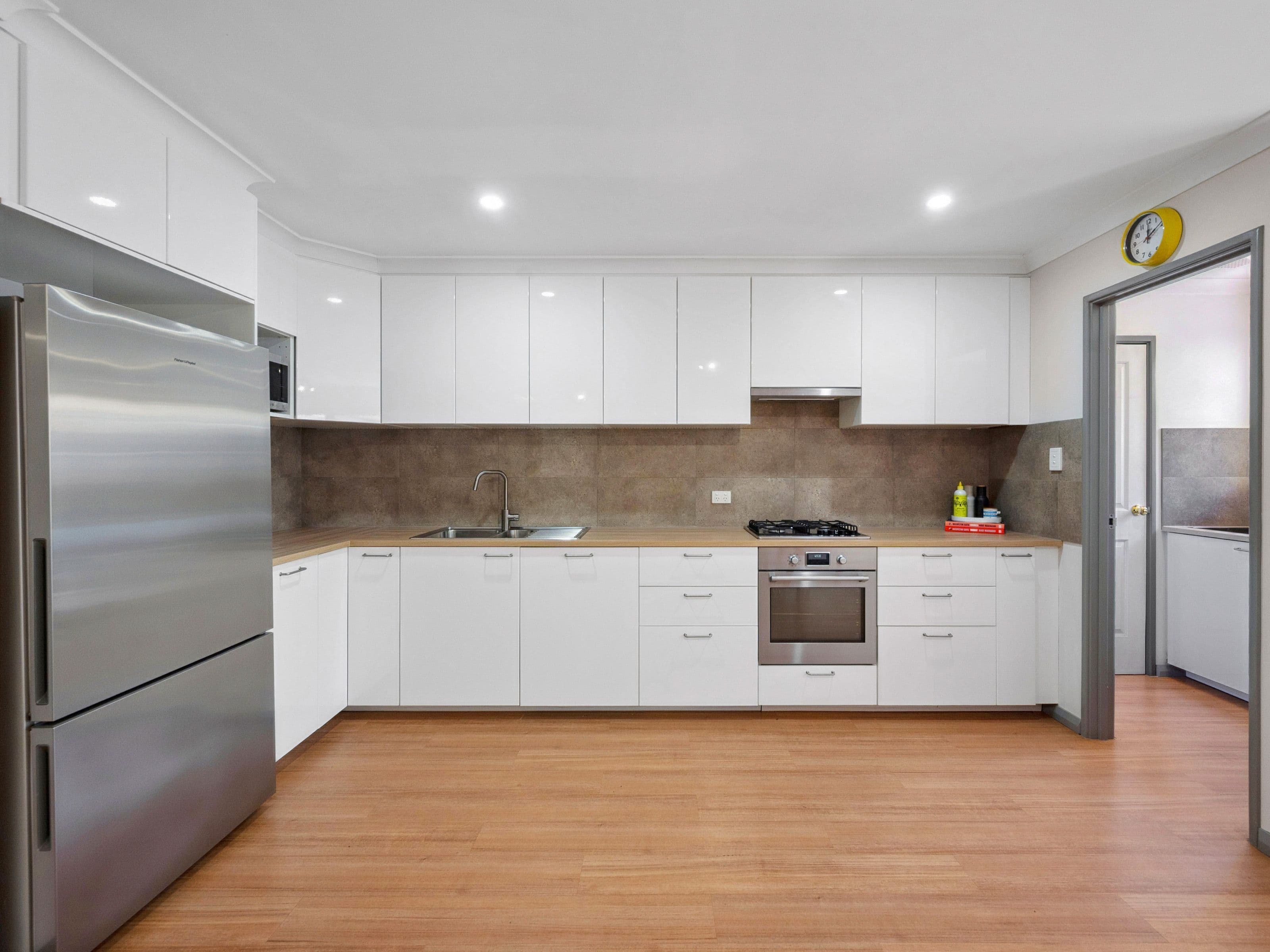 4 Mount Henry Road, Como WA 6152, Como - Thumbnail 5