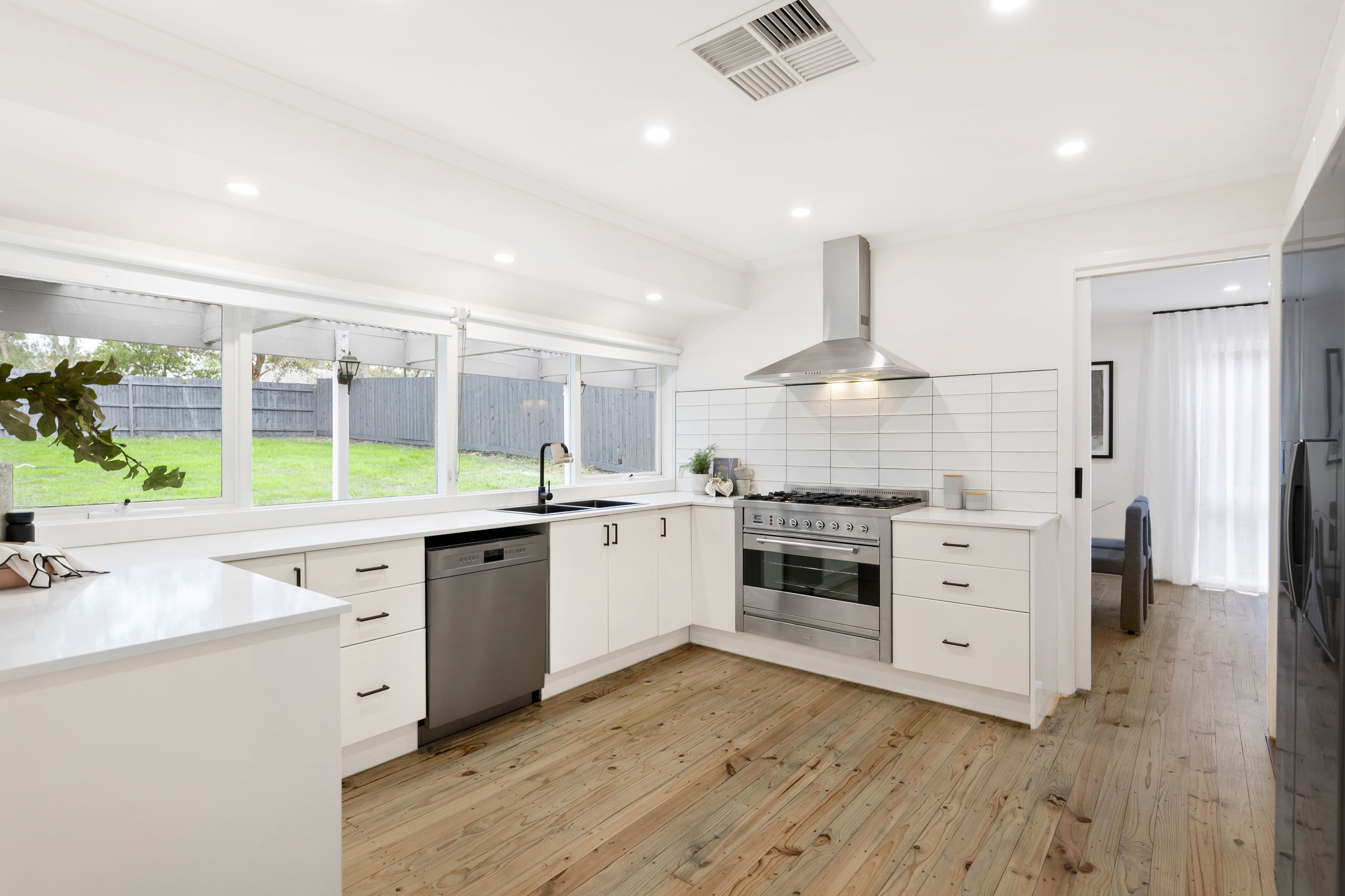231 Elizabeth Drive, Sunbury VIC 3429, Sunbury - Thumbnail 5