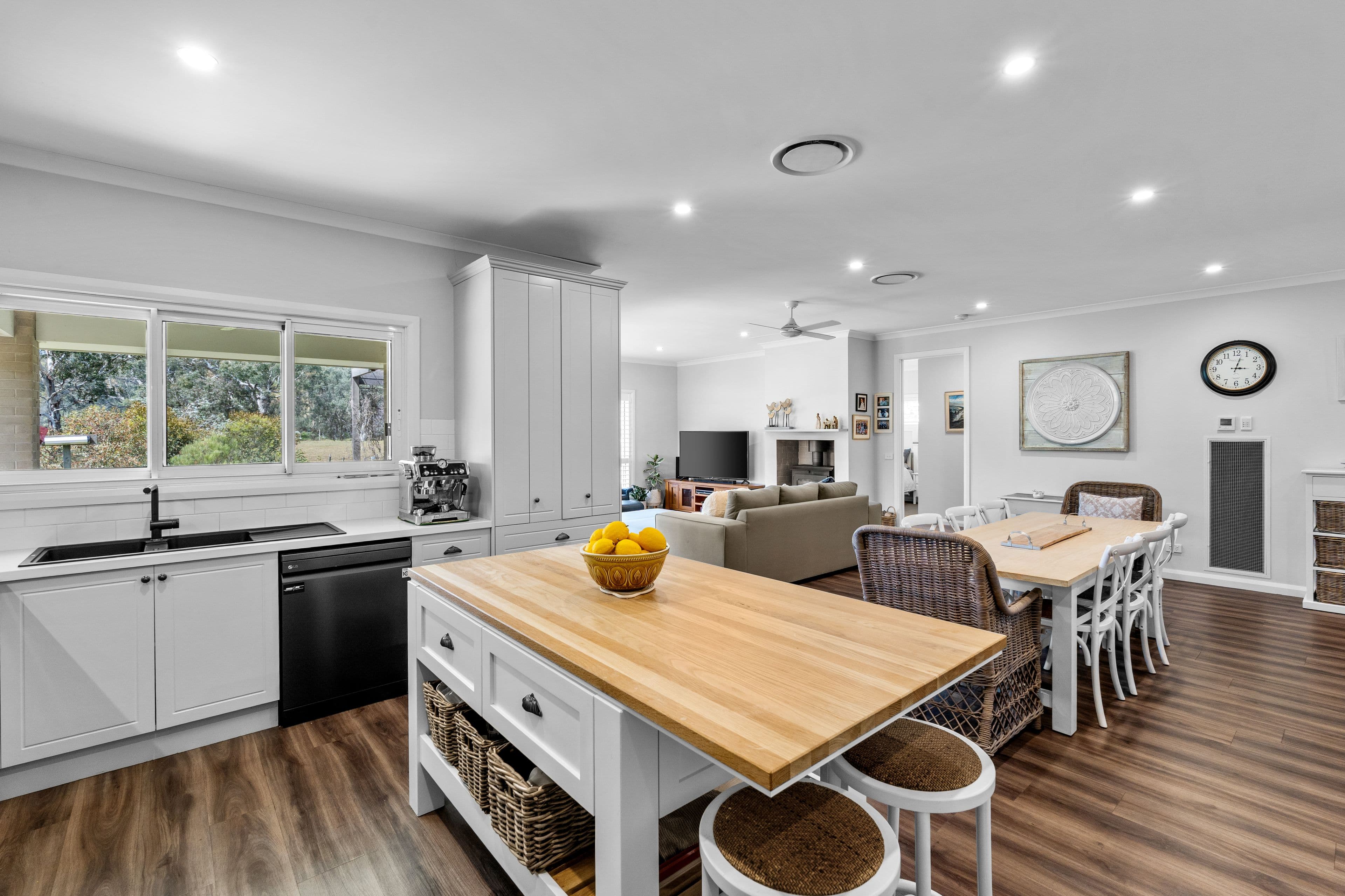 23 Belmont Street, Avenel VIC 3664, Avenel - Thumbnail 5