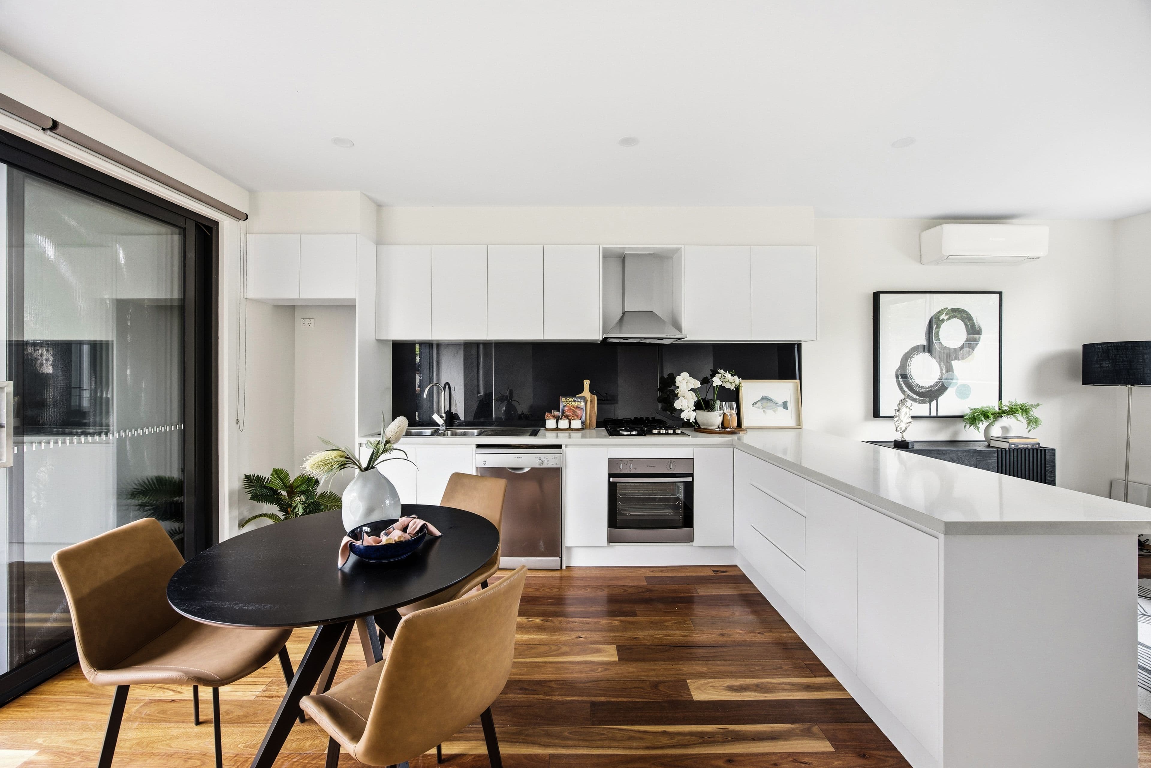 3 Loddon Avenue, Reservoir VIC 3073, Reservoir - Thumbnail 6