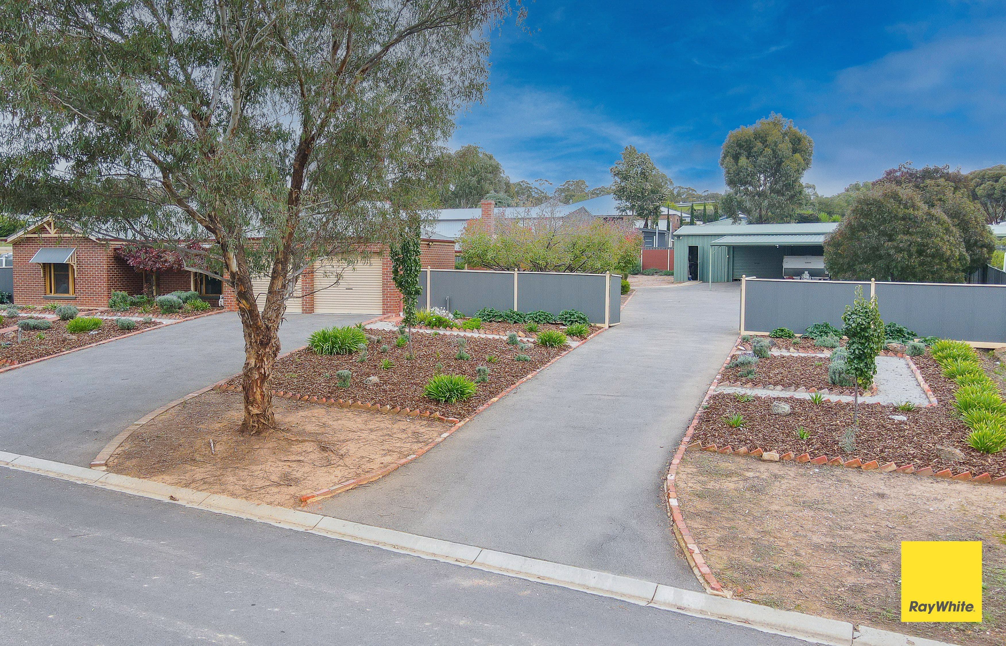 9 Stephen Court, Maiden Gully VIC 3551, Maiden Gully - Thumbnail 2