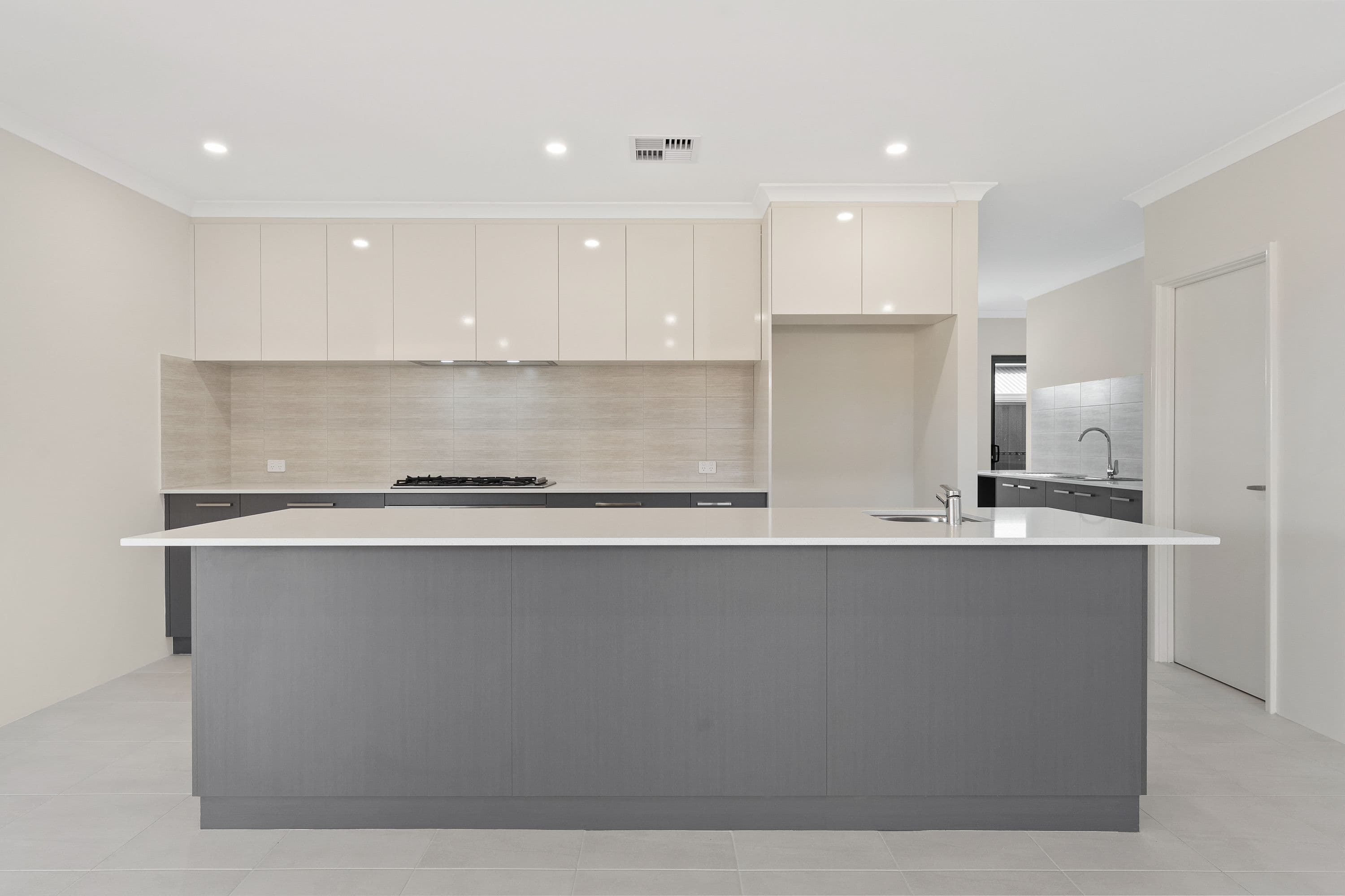 32 Tablelands Drive, Baldivis WA 6171, Baldivis - Thumbnail 2