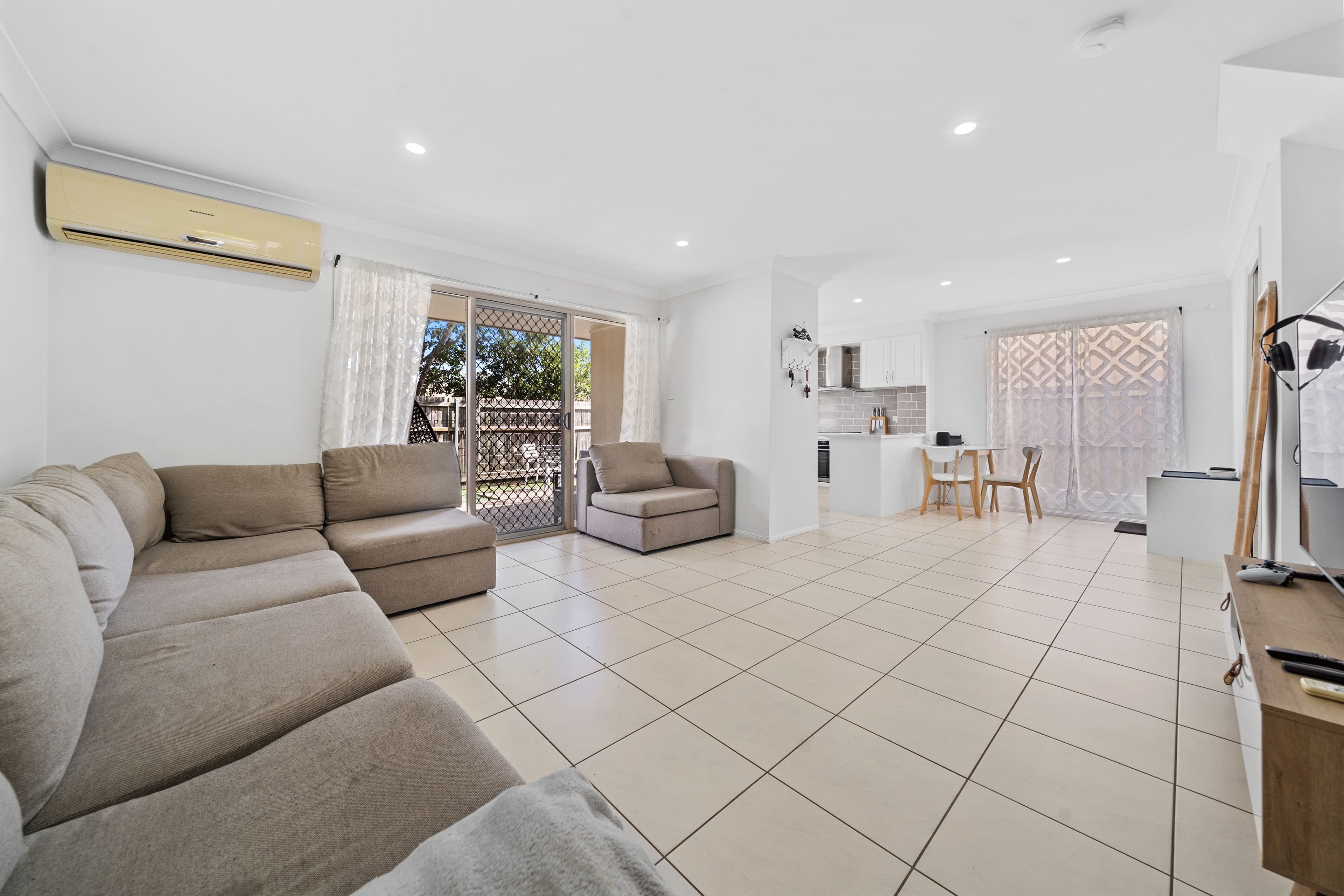 202-206 Fryar Road, Eagleby QLD 4207, Eagleby - Thumbnail 2