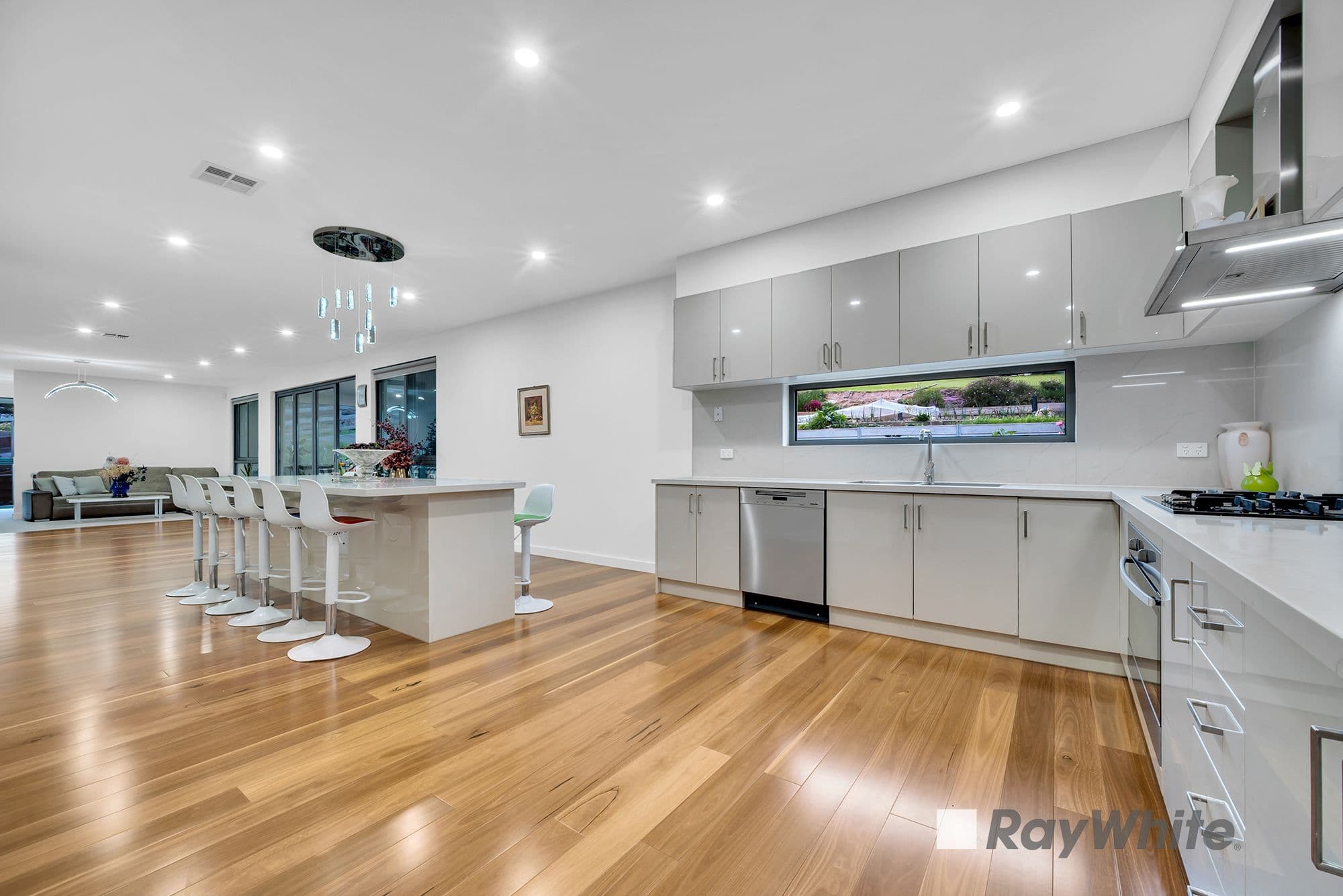 17-19 Peak Drive, Harkaway VIC 3806, Harkaway - Thumbnail 6