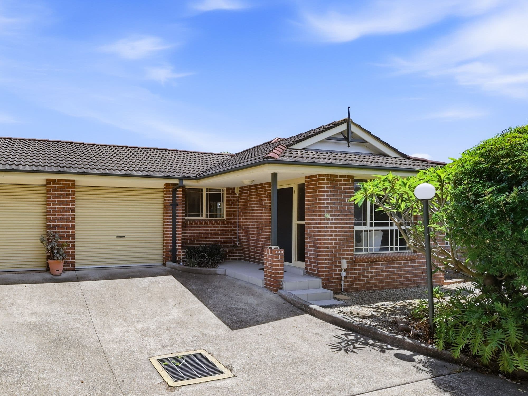 17 Third Avenue, Macquarie Fields NSW 2564, Macquarie Fields - Thumbnail 2