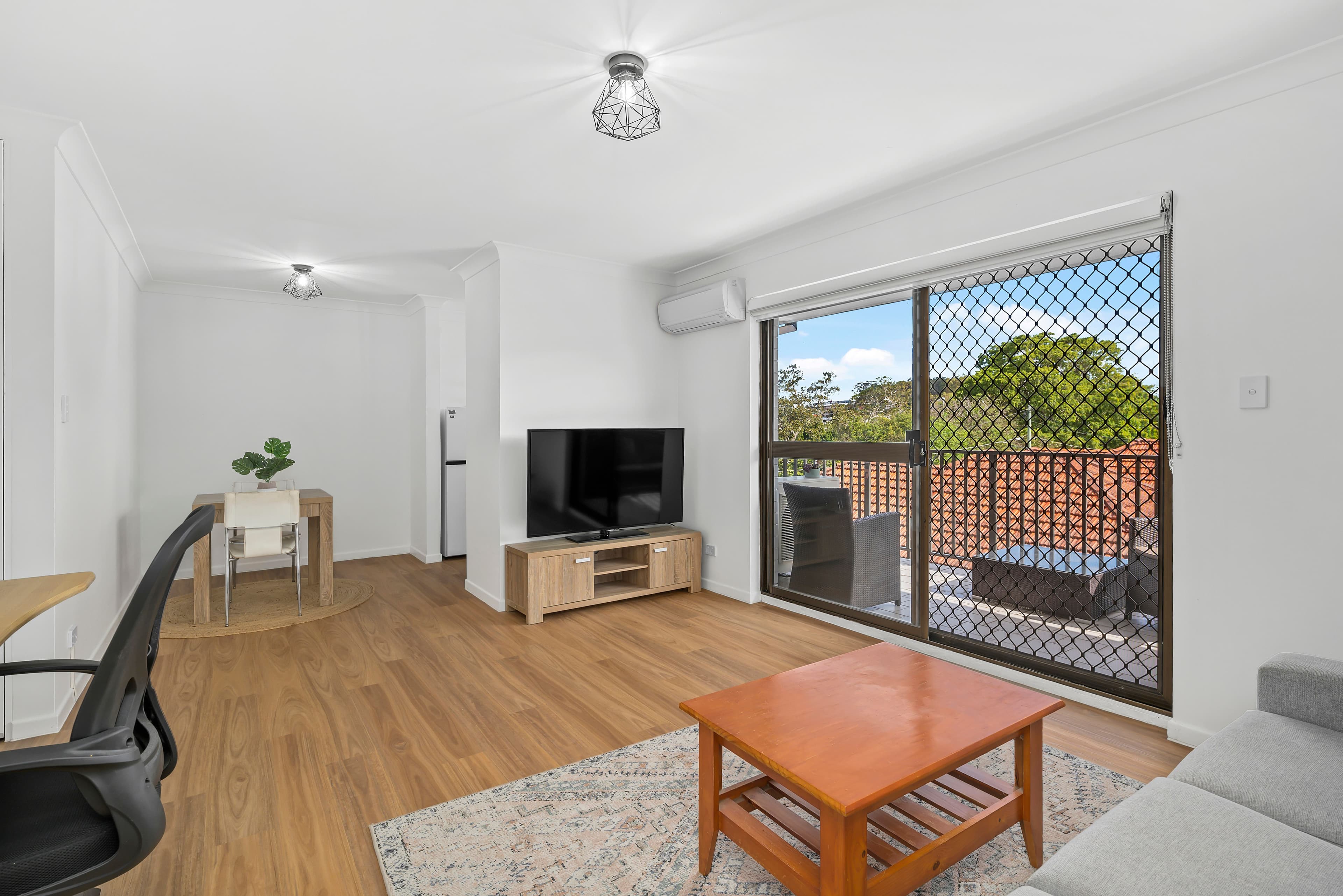 65 Baron Street, Greenslopes QLD 4120, Greenslopes - Thumbnail 2