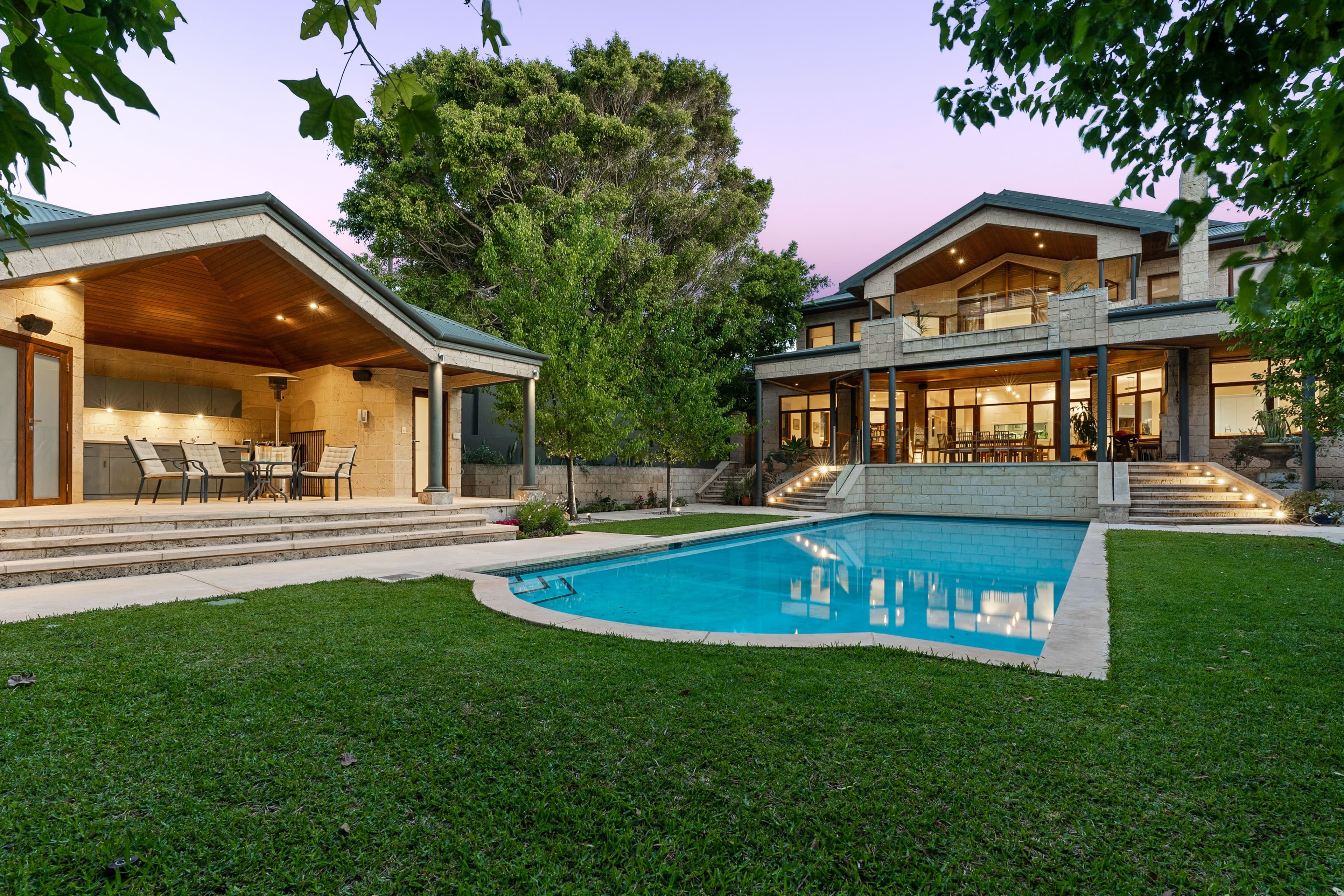11 McNeil Street, Peppermint Grove WA 6011, Peppermint Grove - Thumbnail 2