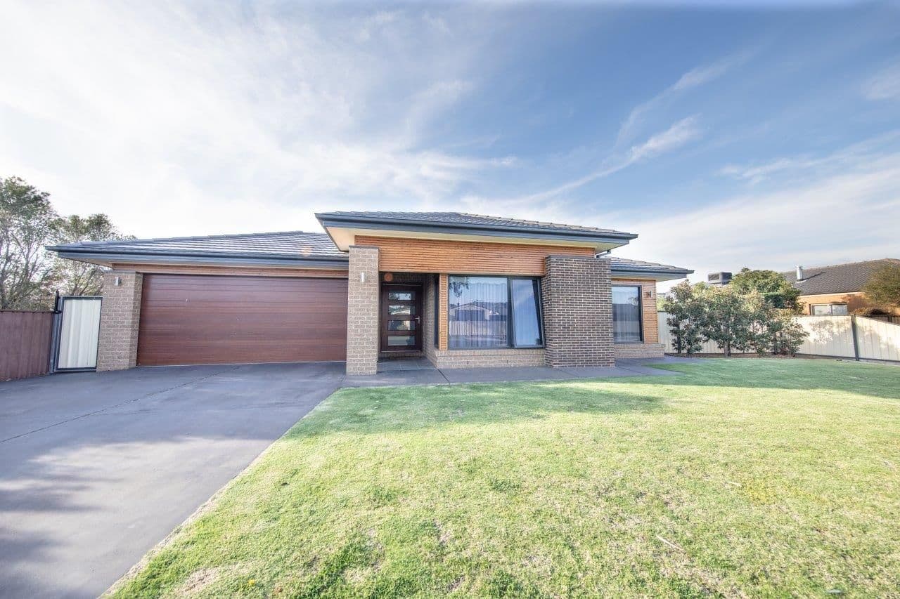 6 BROLGA Street, Kerang VIC 3579, Kerang - Thumbnail 2