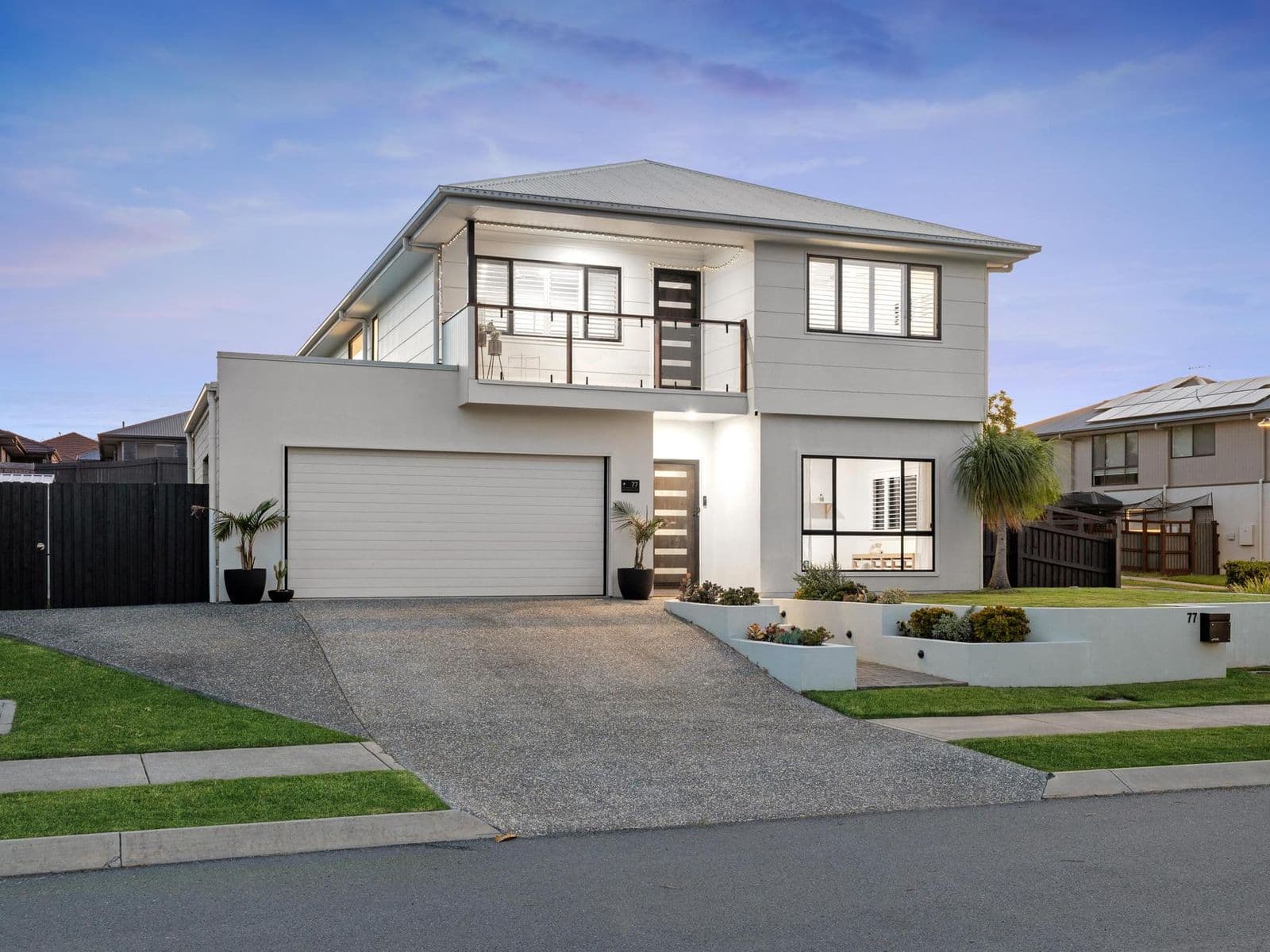 77 Harmony Crescent, South Ripley - Thumbnail 2