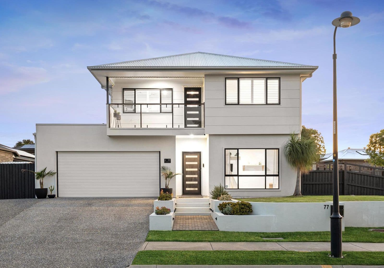 77 Harmony Crescent, South Ripley - Thumbnail 3