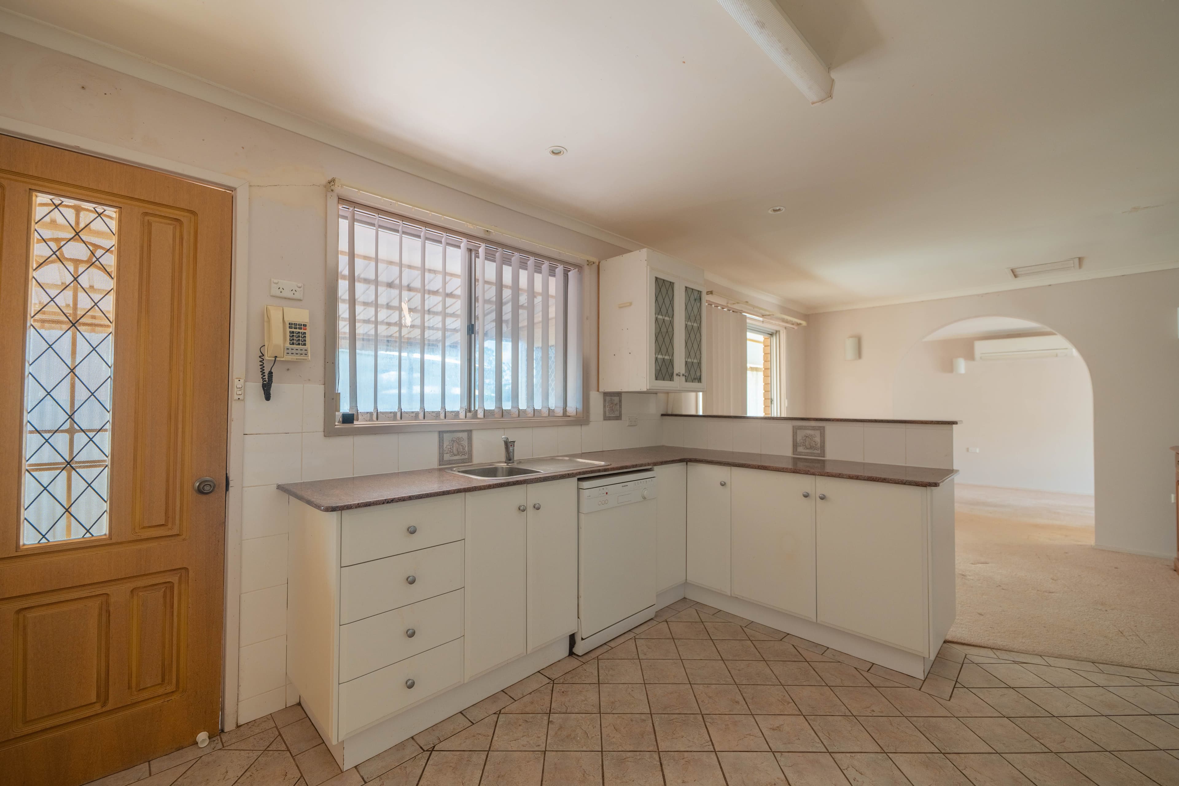 16 Mackrell Street, Ungarie NSW 2669, Ungarie - Thumbnail 5