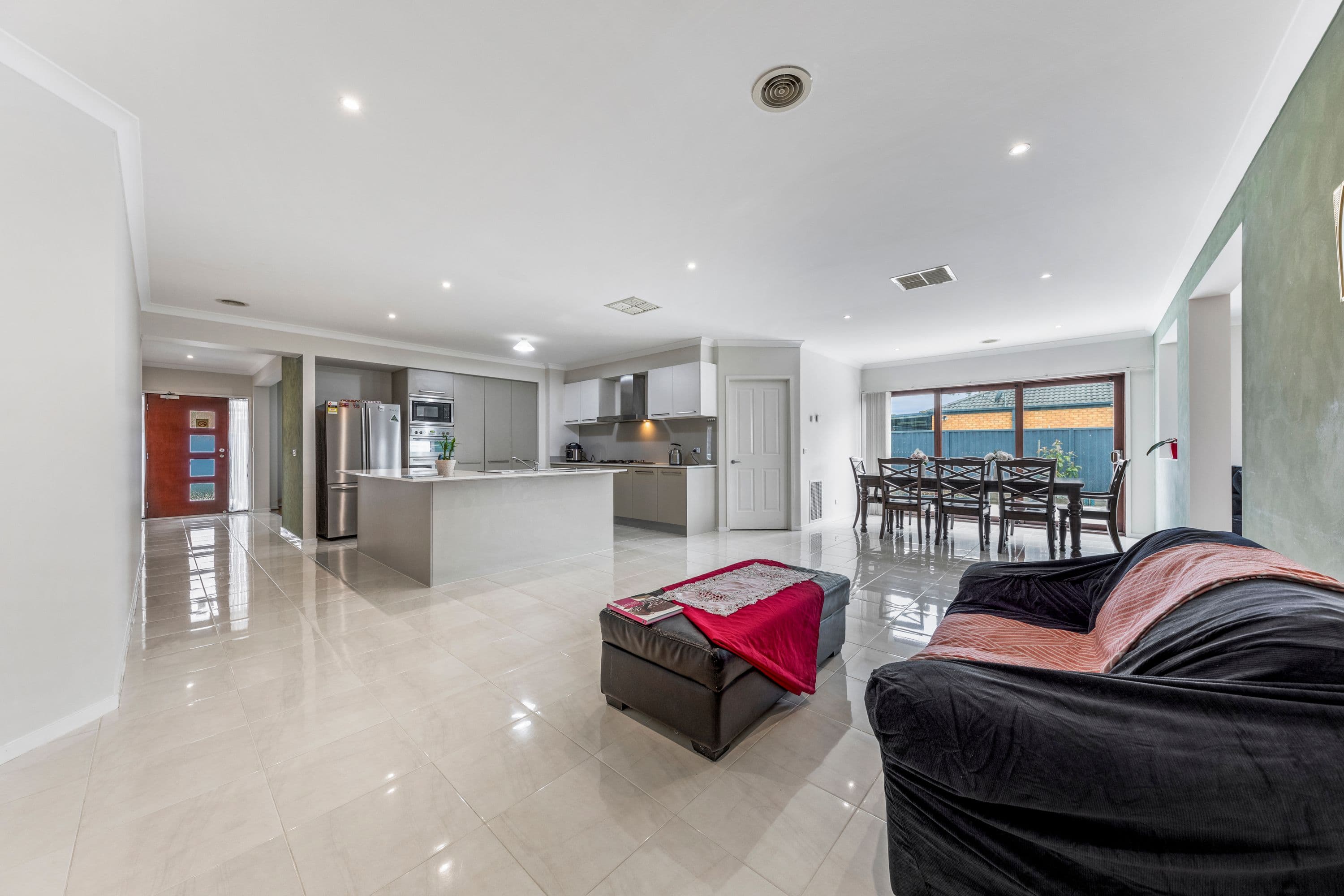 9 Birch Court, Pakenham VIC 3810, Pakenham - Thumbnail 4