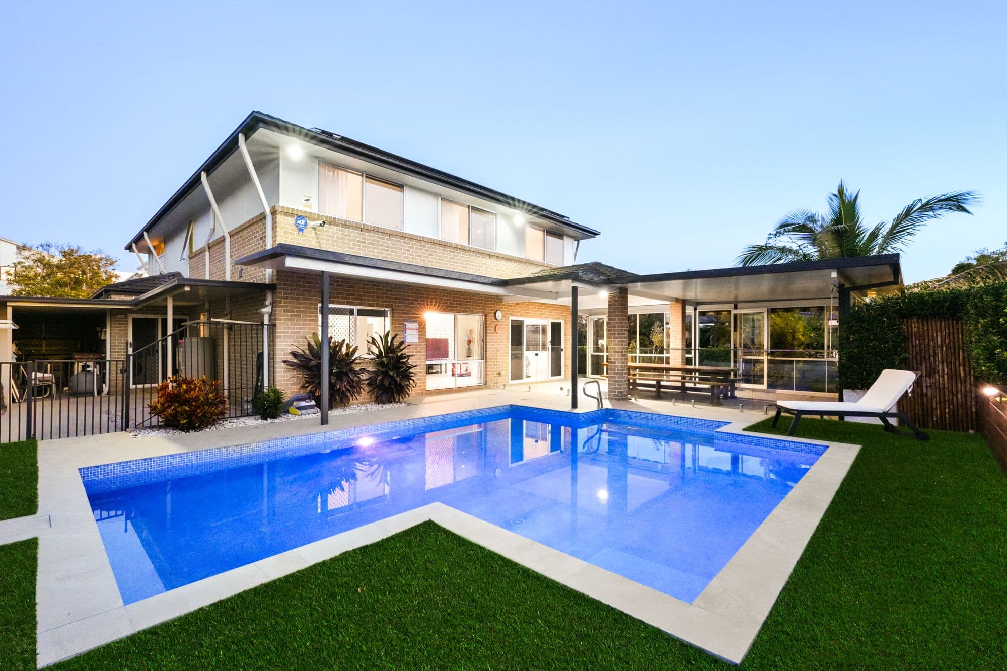 2 Port Peyra Crescent, Varsity Lakes QLD 4227, Varsity Lakes - Thumbnail 2