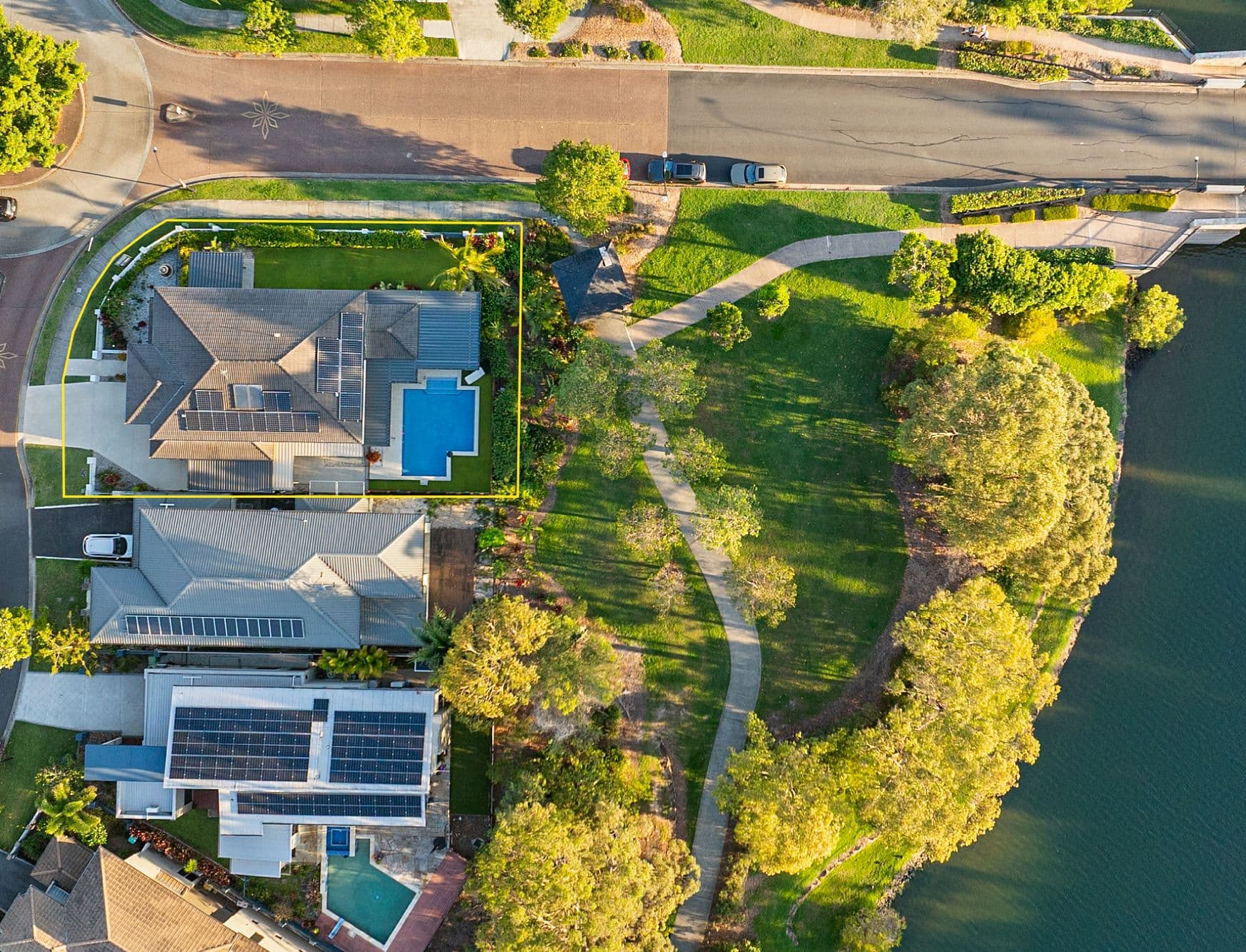 2 Port Peyra Crescent, Varsity Lakes QLD 4227, Varsity Lakes - Thumbnail 3