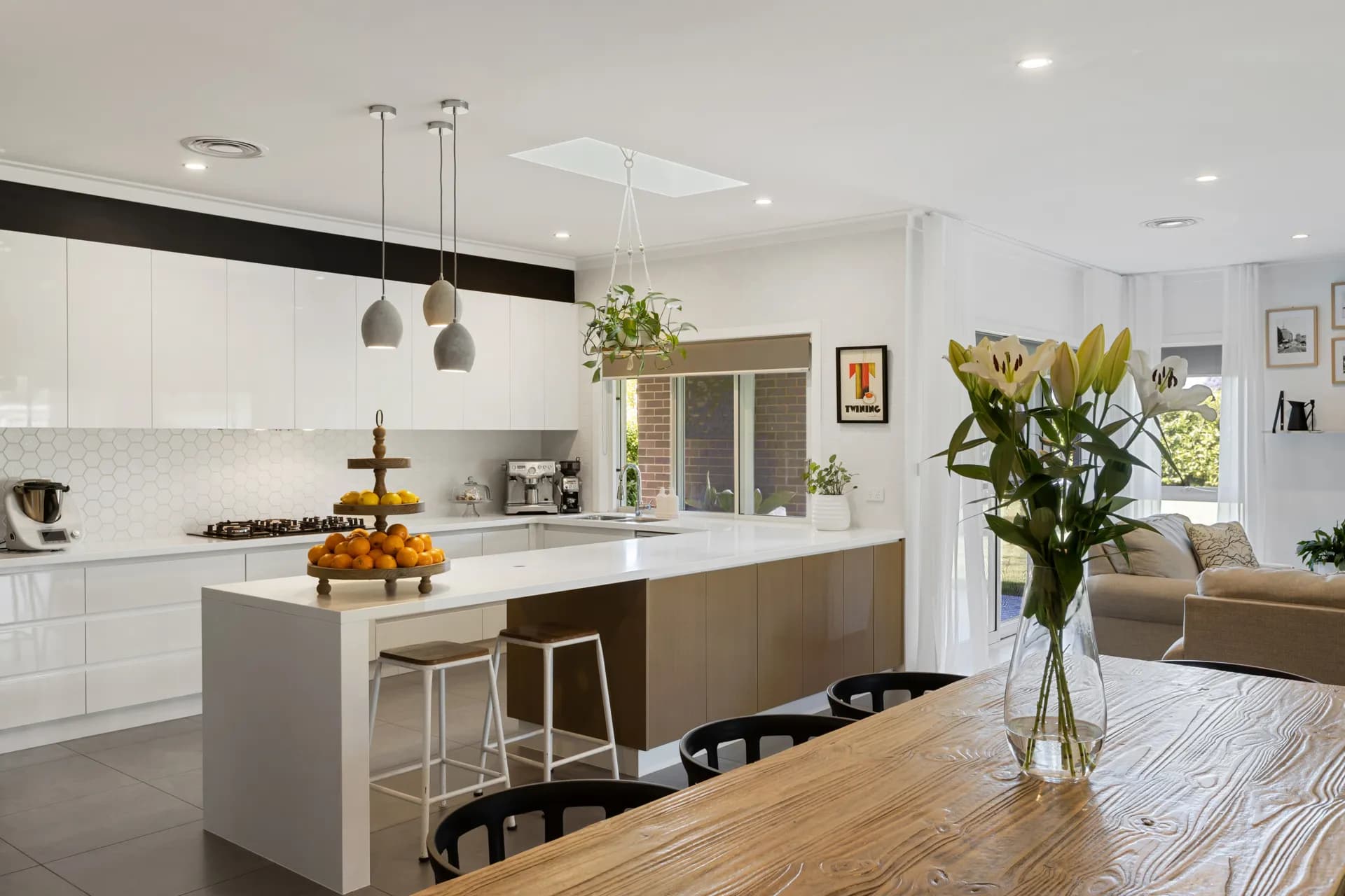 409 The Escort Way, Orange., Orange - Image 1