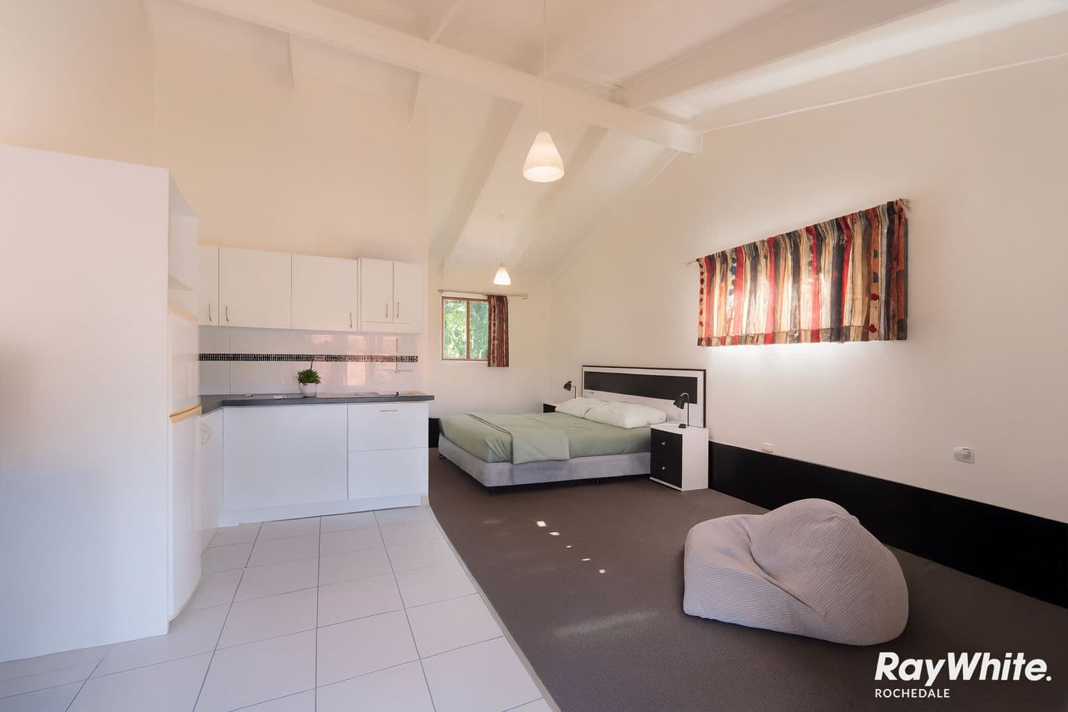 158 Greencamp Road, Wakerley QLD 4154, Wakerley - Thumbnail 2