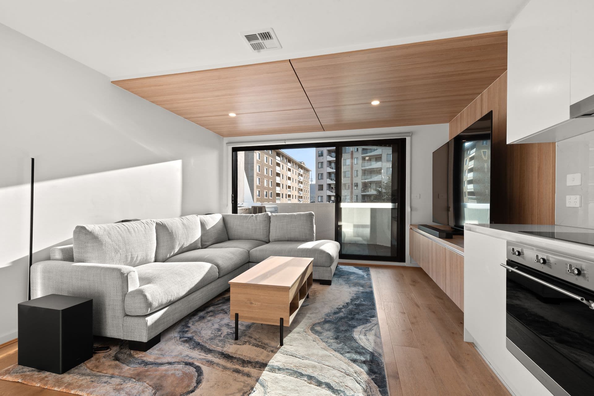 303/32 Mort Street, Braddon - Thumbnail 3