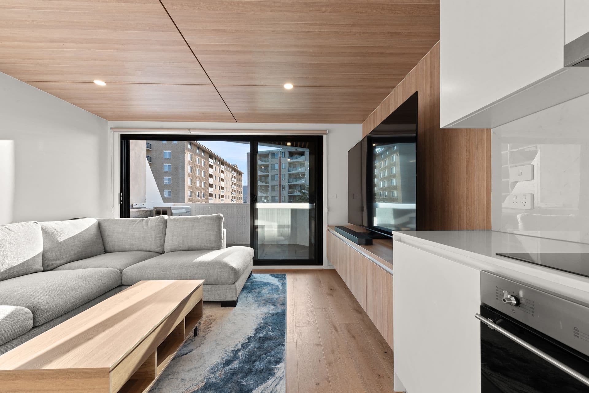 303/32 Mort Street, Braddon - Thumbnail 4