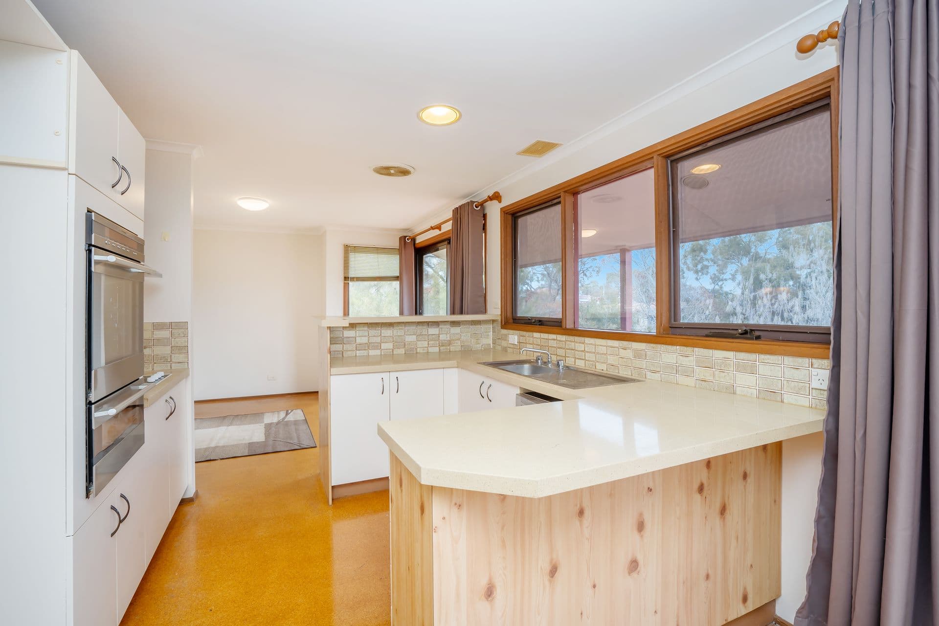 5 Reid Place, Kambah, ACT, Kambah - Thumbnail 4
