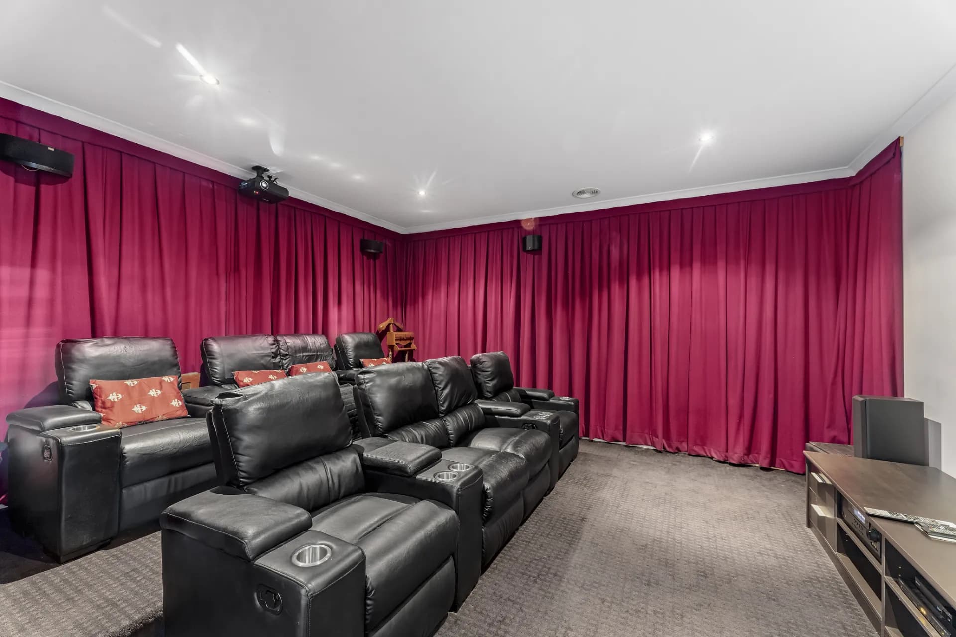 10  Benalla Avenue, Eynesbury, VIC, Eynesbury - Thumbnail 4