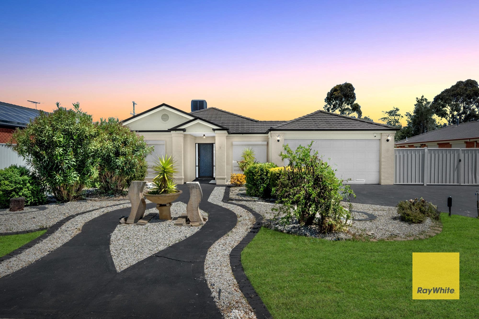 7 Hinchinbrook Close, Caroline Springs VIC 3023, Caroline Springs - Image 1