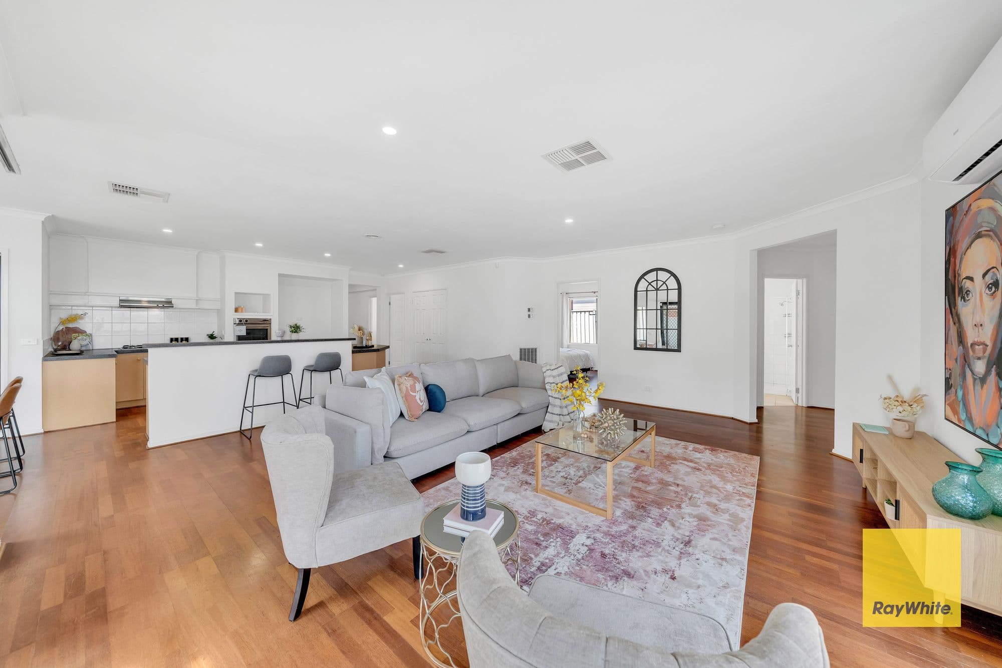 7 Hinchinbrook Close, Caroline Springs VIC 3023, Caroline Springs - Thumbnail 4