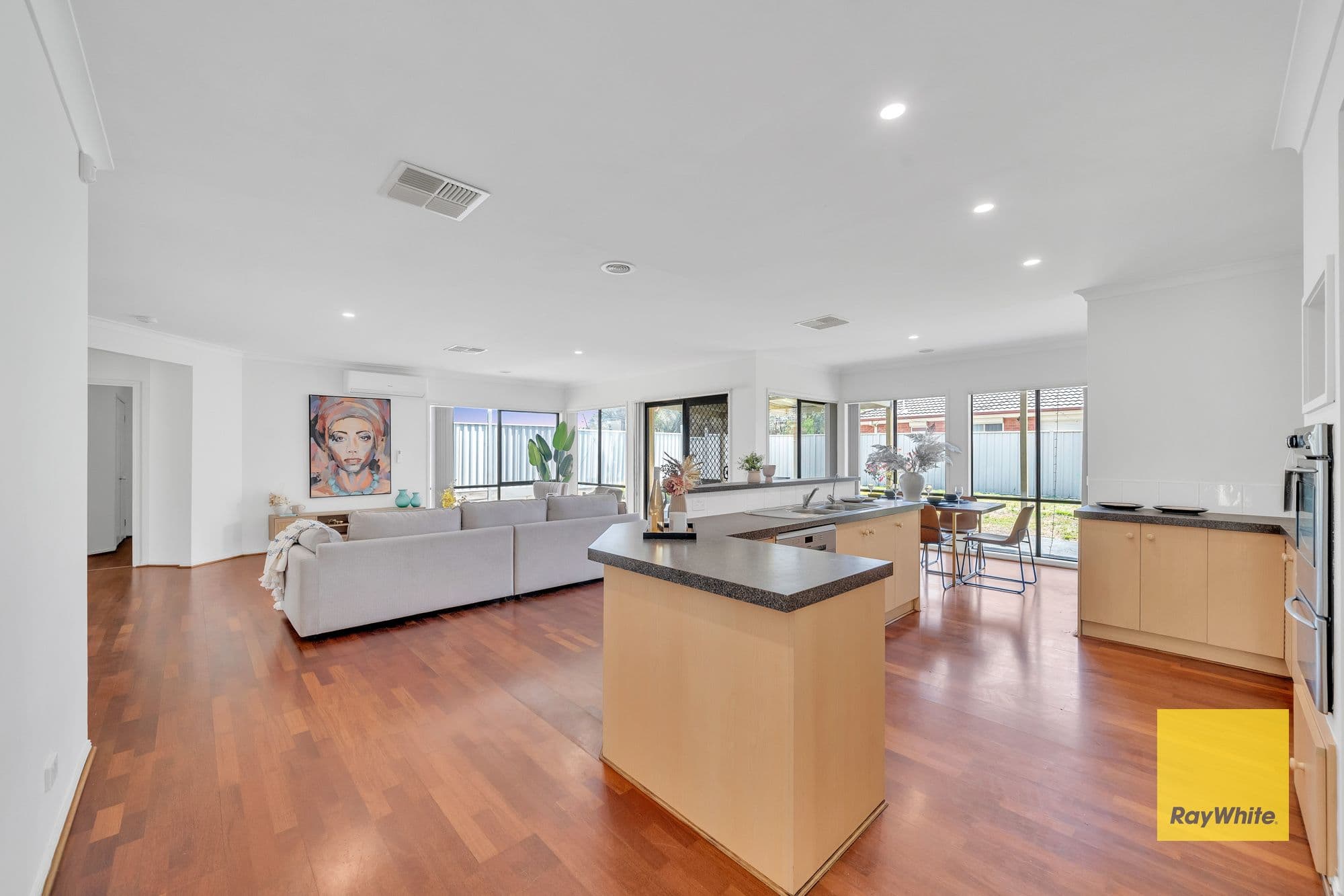 7 Hinchinbrook Close, Caroline Springs VIC 3023, Caroline Springs - Thumbnail 7