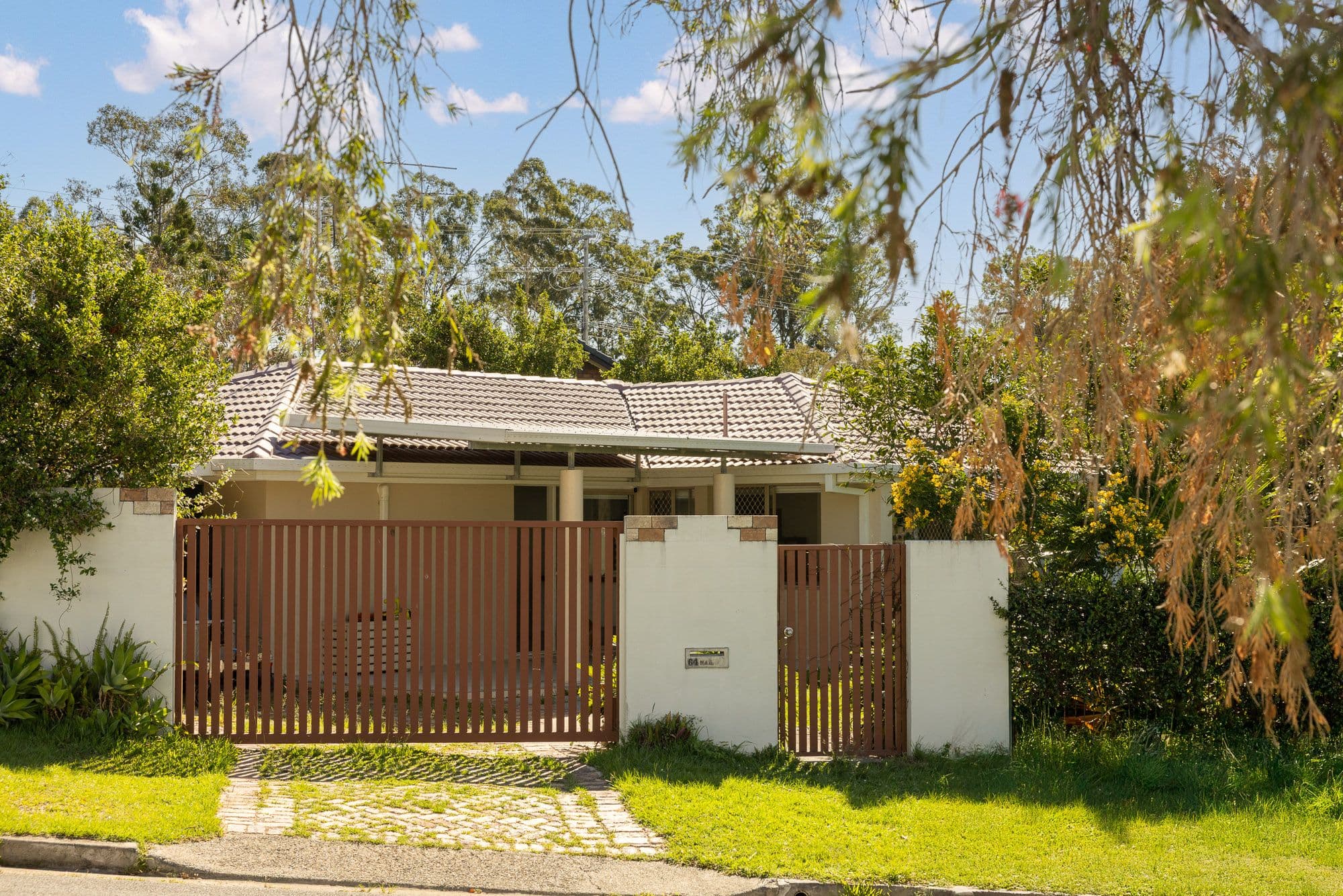 64 Numeralla Avenue, Ashmore QLD 4214, Ashmore - Thumbnail 2