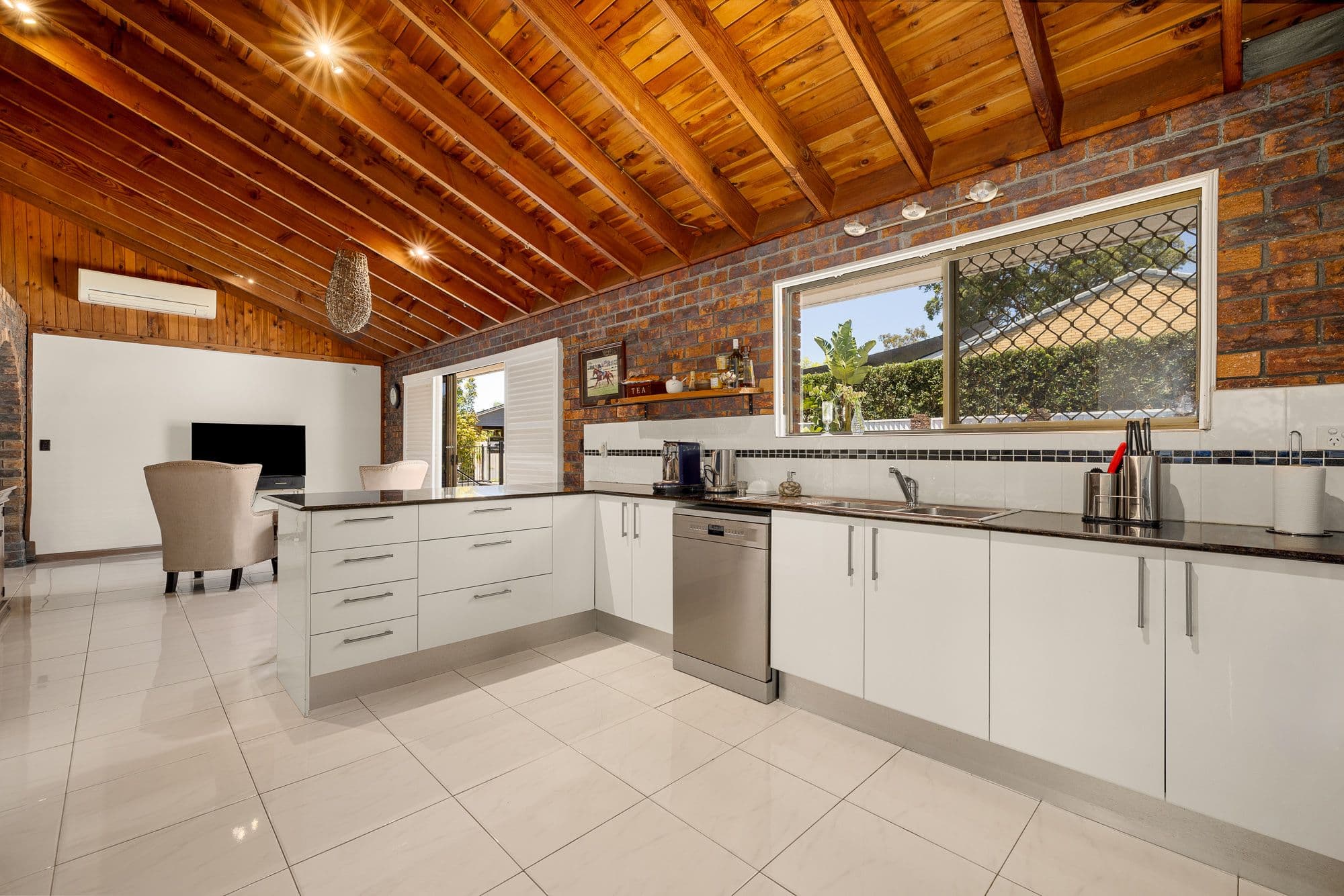 67 Dugandan Street, Nerang QLD 4211, Nerang - Thumbnail 3