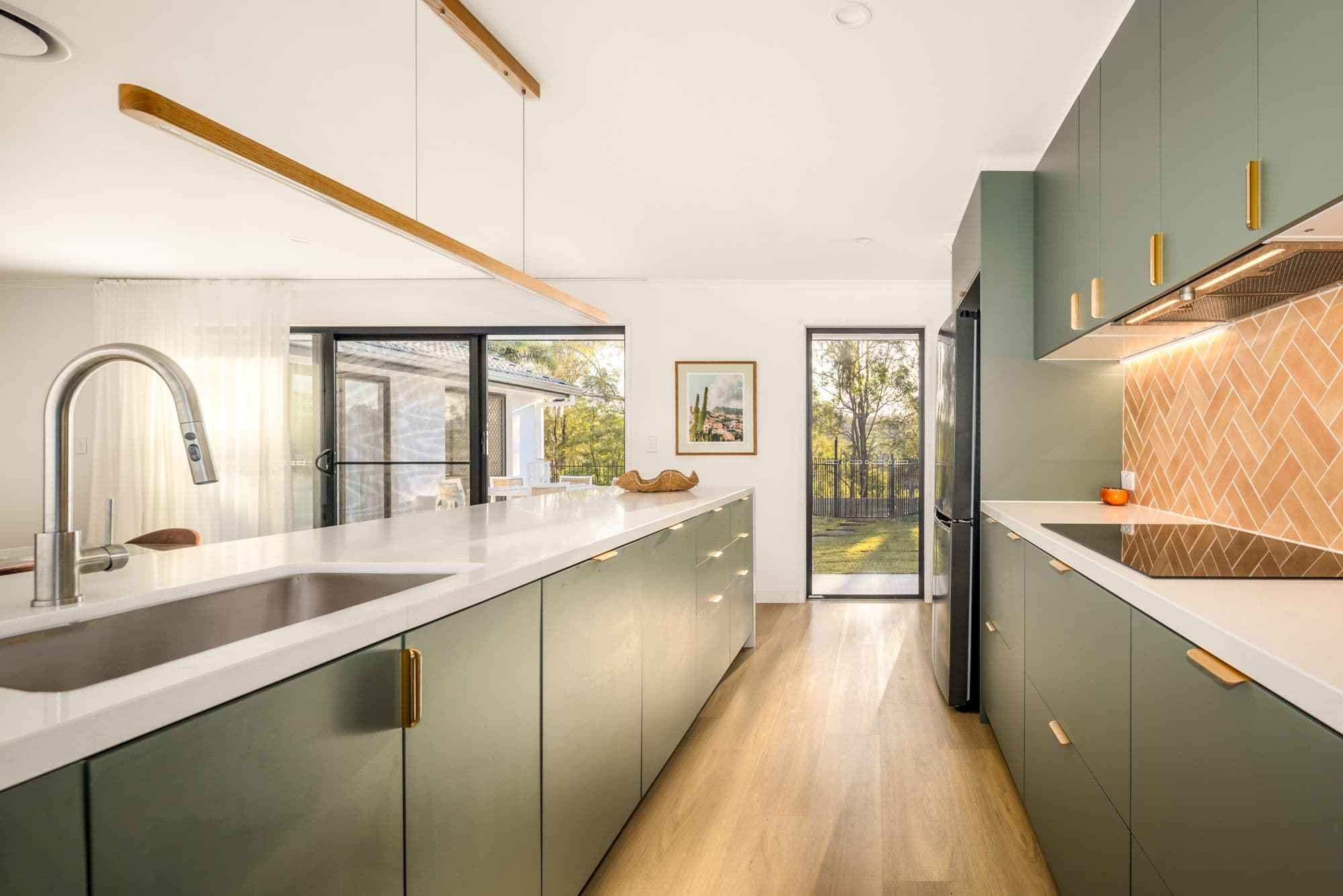 10 Erindale Court, Helensvale QLD 4212, Helensvale - Thumbnail 3