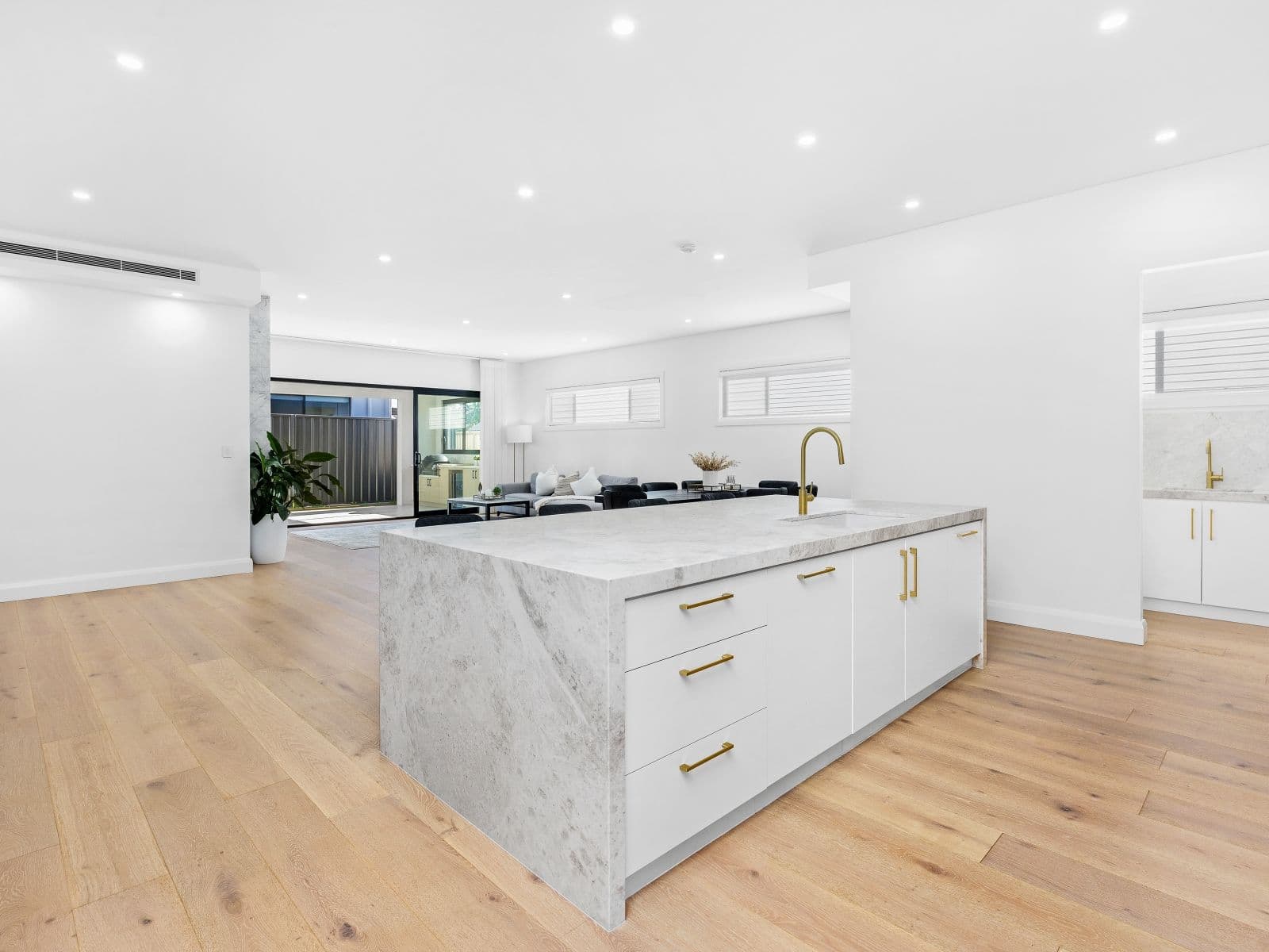 47 Webster Road, Lurnea - Thumbnail 3