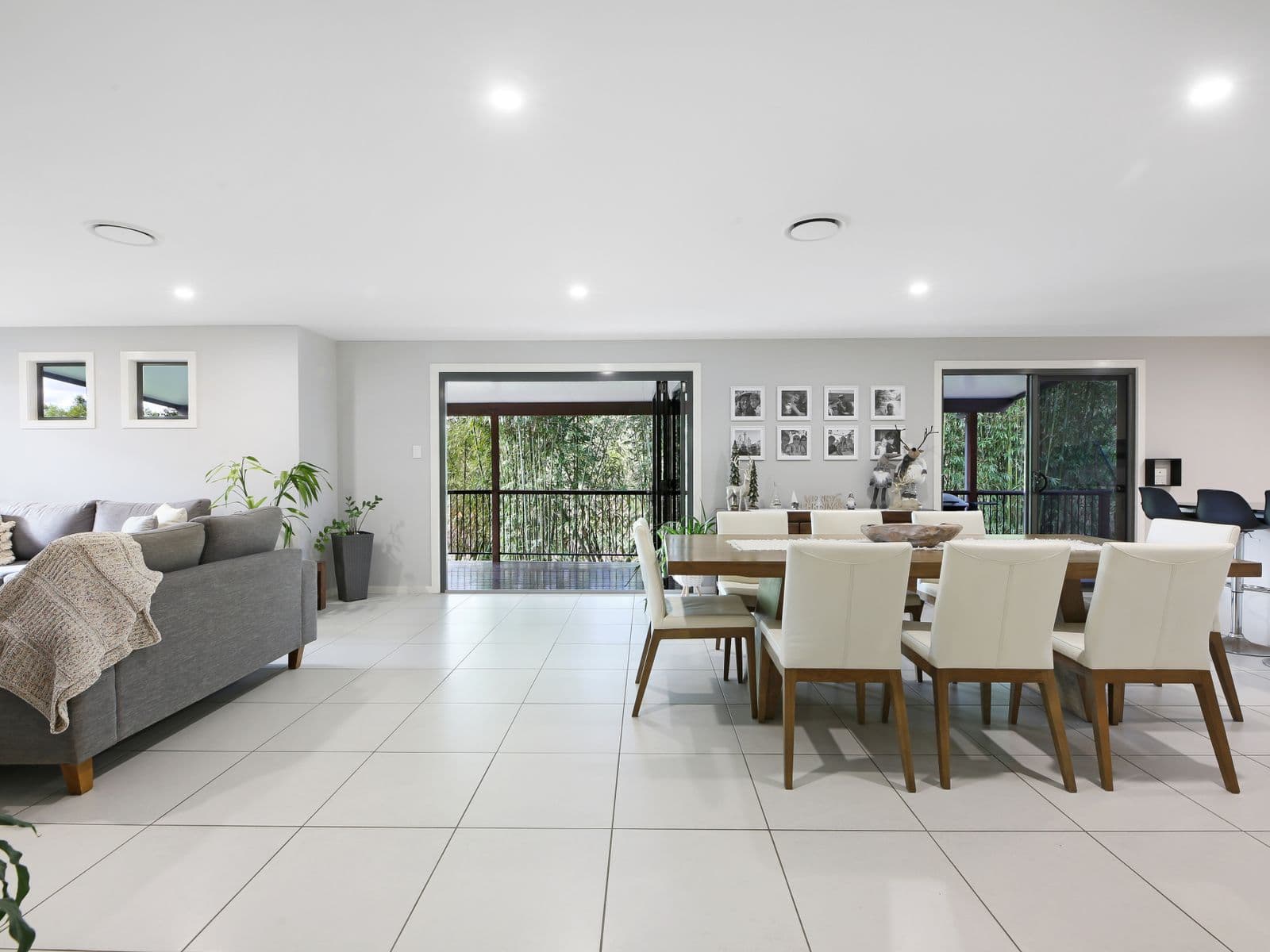 23 Honey Eater Court, Gilston - Thumbnail 4