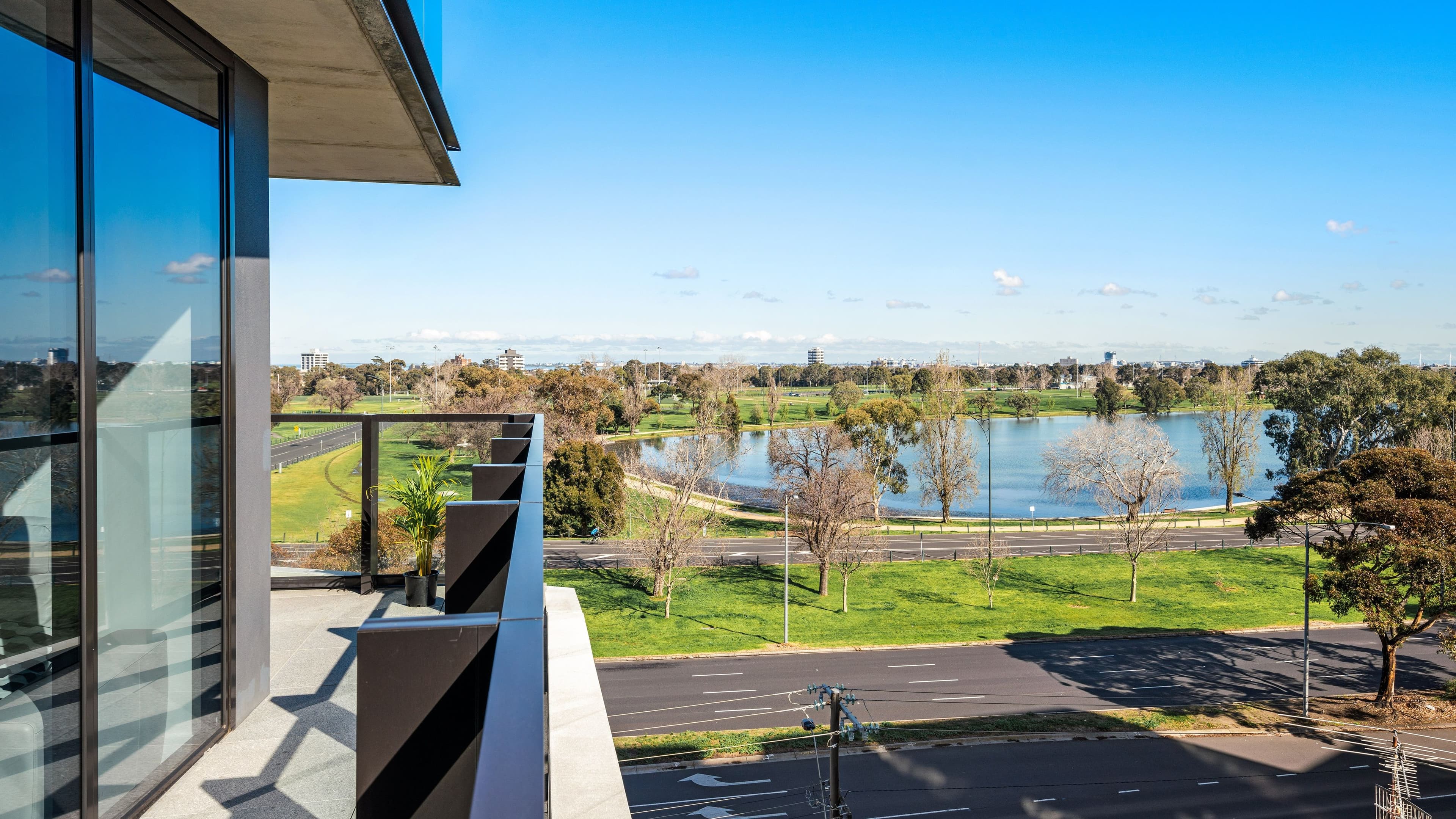 403/77 Queens Road, Melbourne VIC 3004, Melbourne - Thumbnail 8