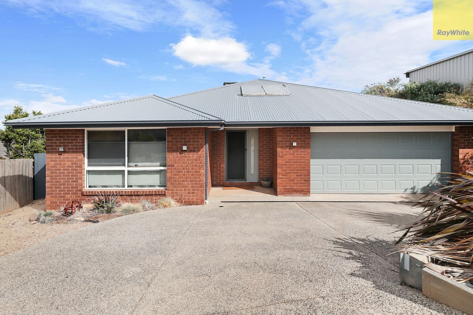 30 Riversdale Crescent, Darley VIC 3340, Darley - Thumbnail 2
