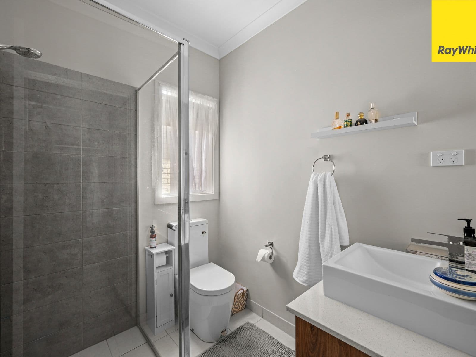 6 Norwood Avenue, Weir Views - Thumbnail 6