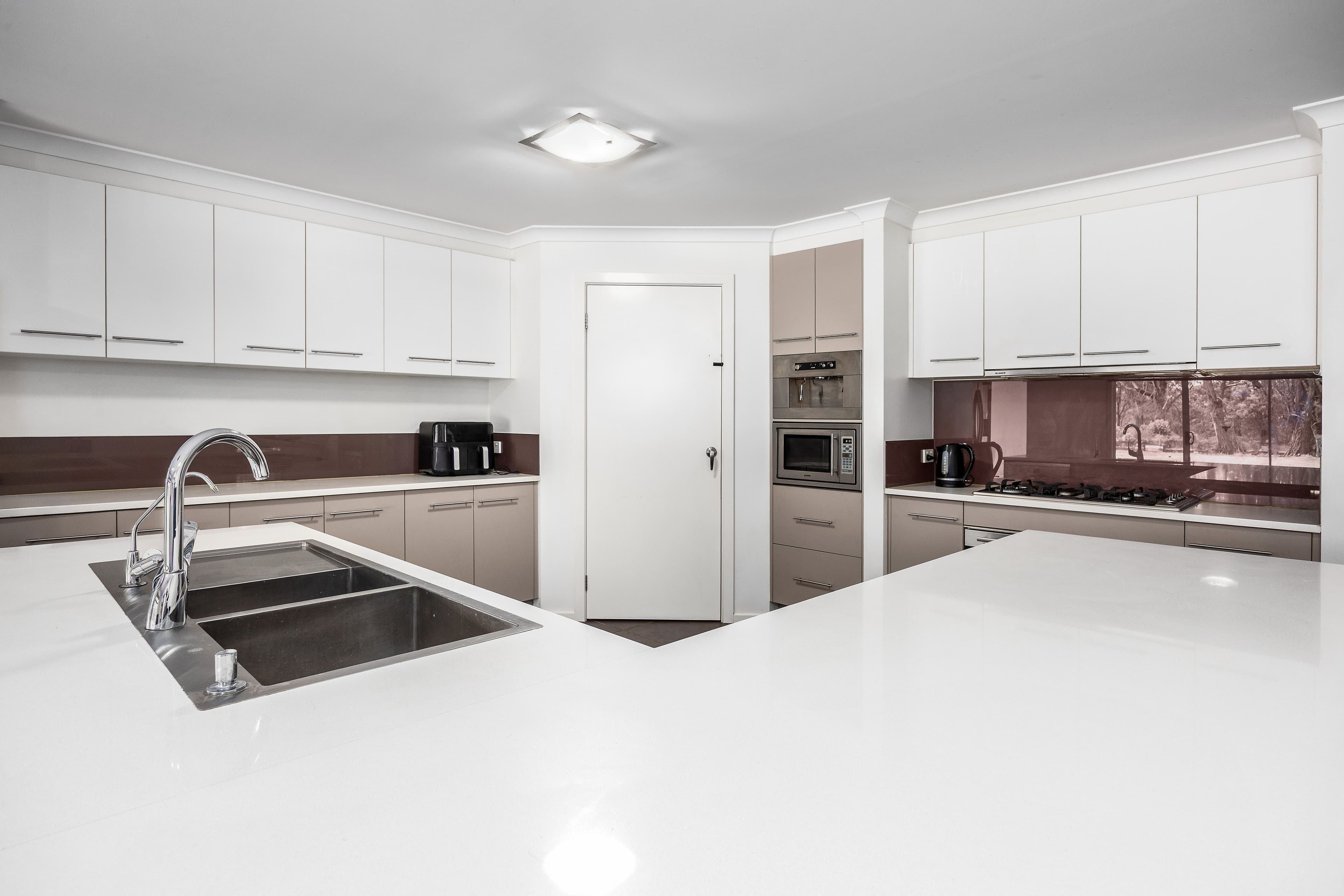 28 Crestwood Drive, Rosebud VIC 3939, Rosebud - Thumbnail 3