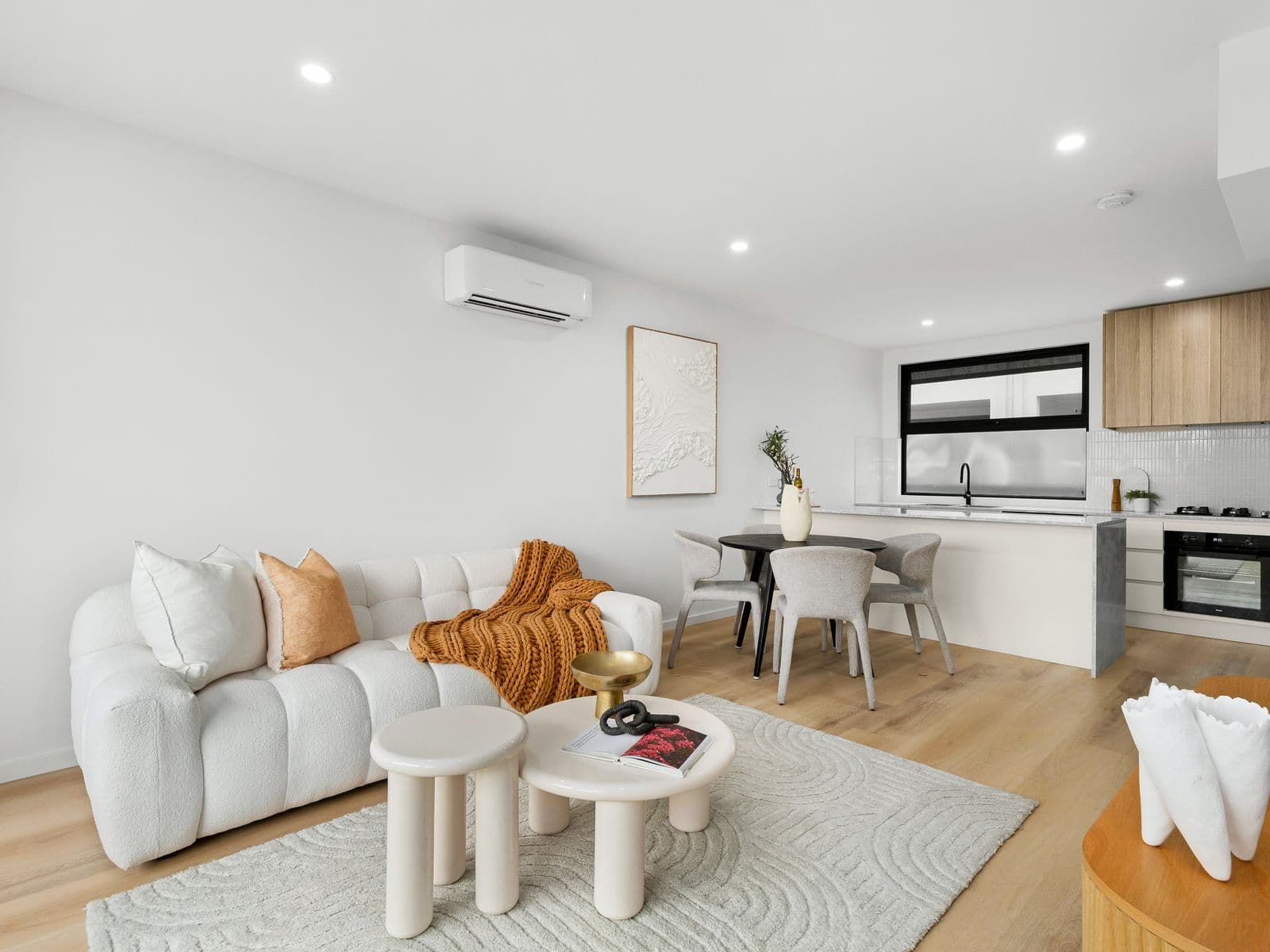 4 Eileen Street, Hadfield - Thumbnail 8