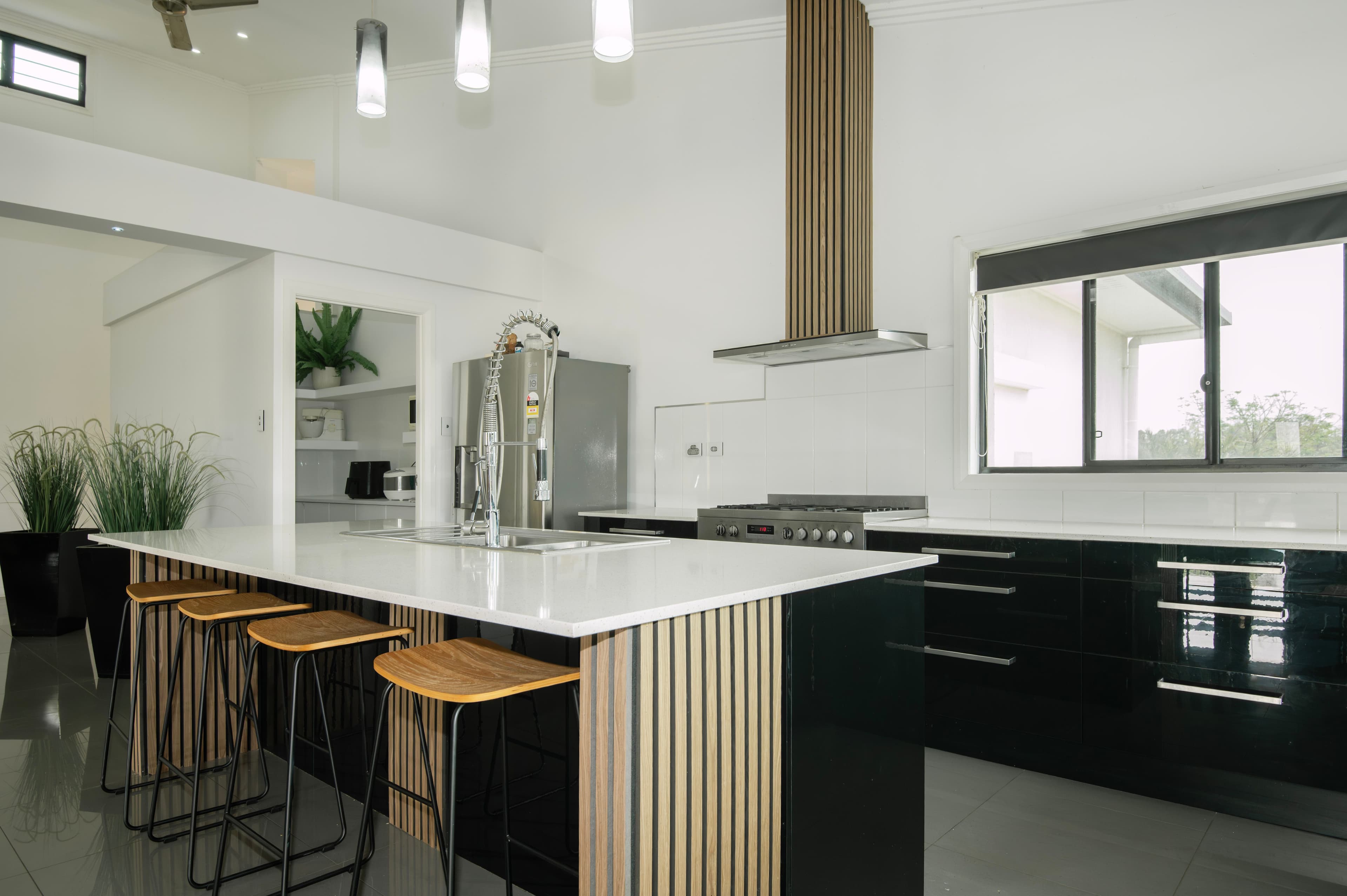 19 Alexandra Avenue, Biloela QLD 4715, Biloela - Thumbnail 2